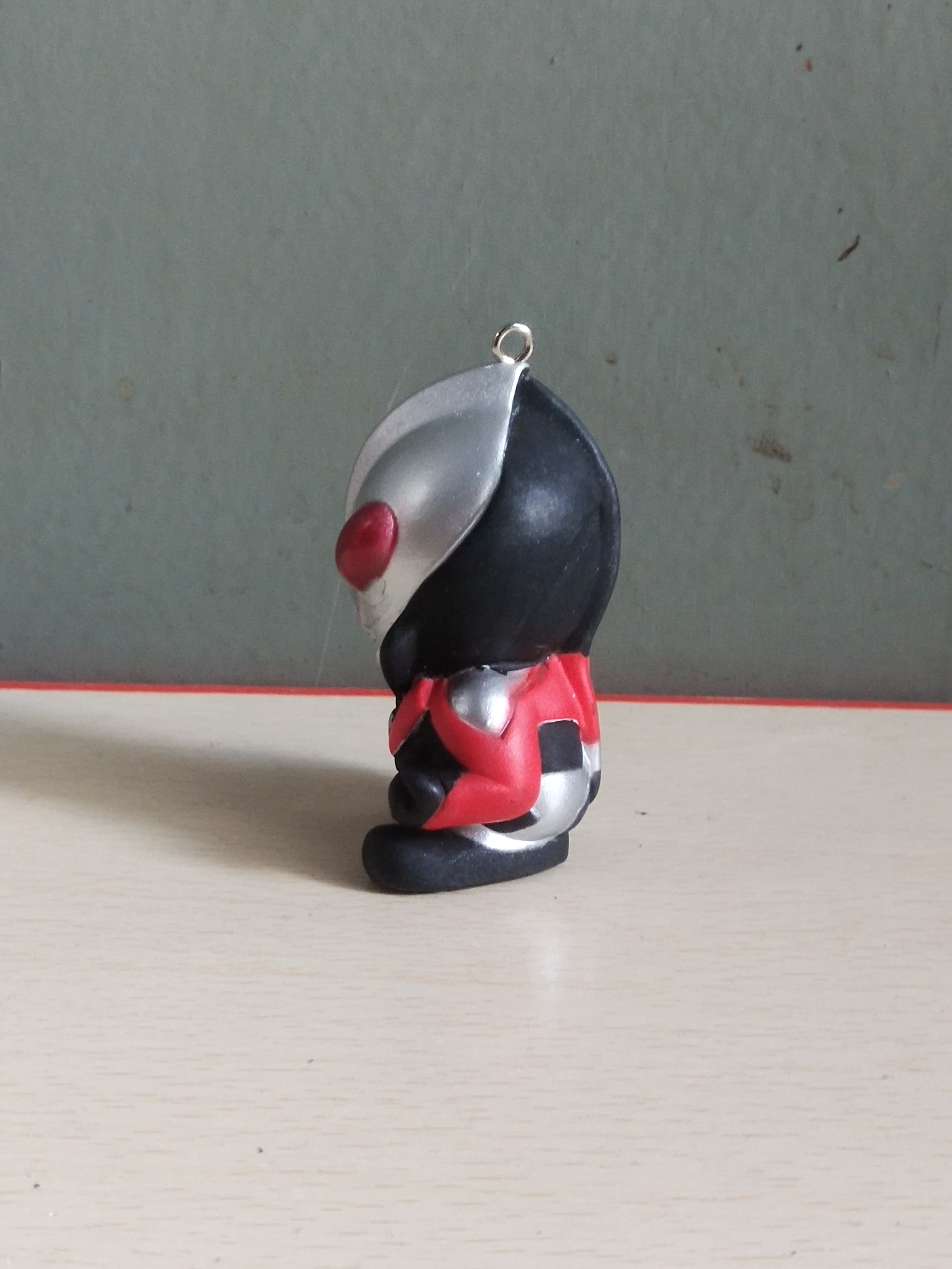 มีหลายภาพ ของสะสมApext ซอฟไวนิล SD ดาร์คอุลตร้า ขนาดประมาณ 2.5 นิ้ว , Collectible soft vinyl SD Dark Ultra