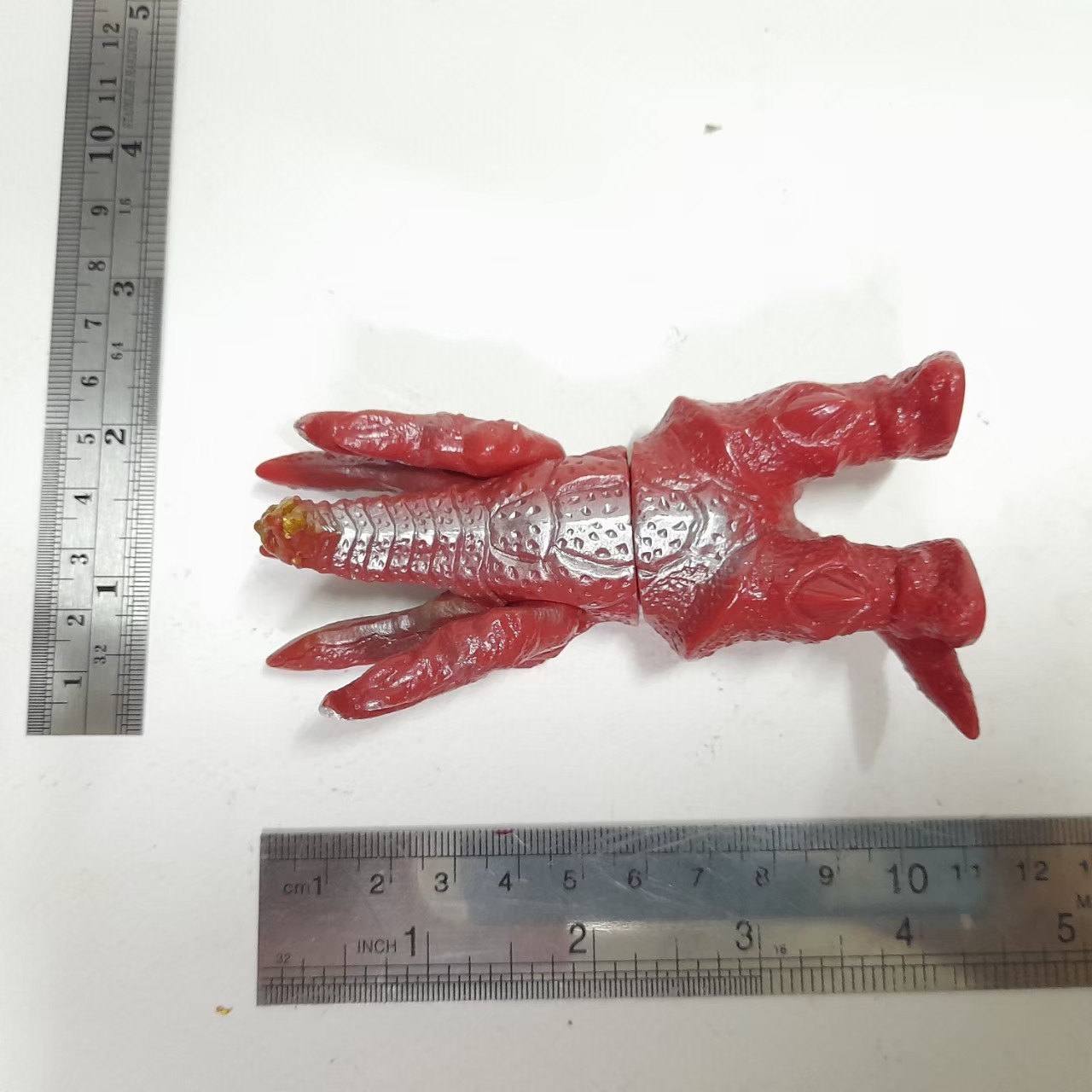 ซอฟ4นิ้ว ขนาดตามรูป สัตว์ประหลาดเมลบา จากอุลตร้าแมน ทีก้า มือสองสภาพดีมีรอยบ้าง