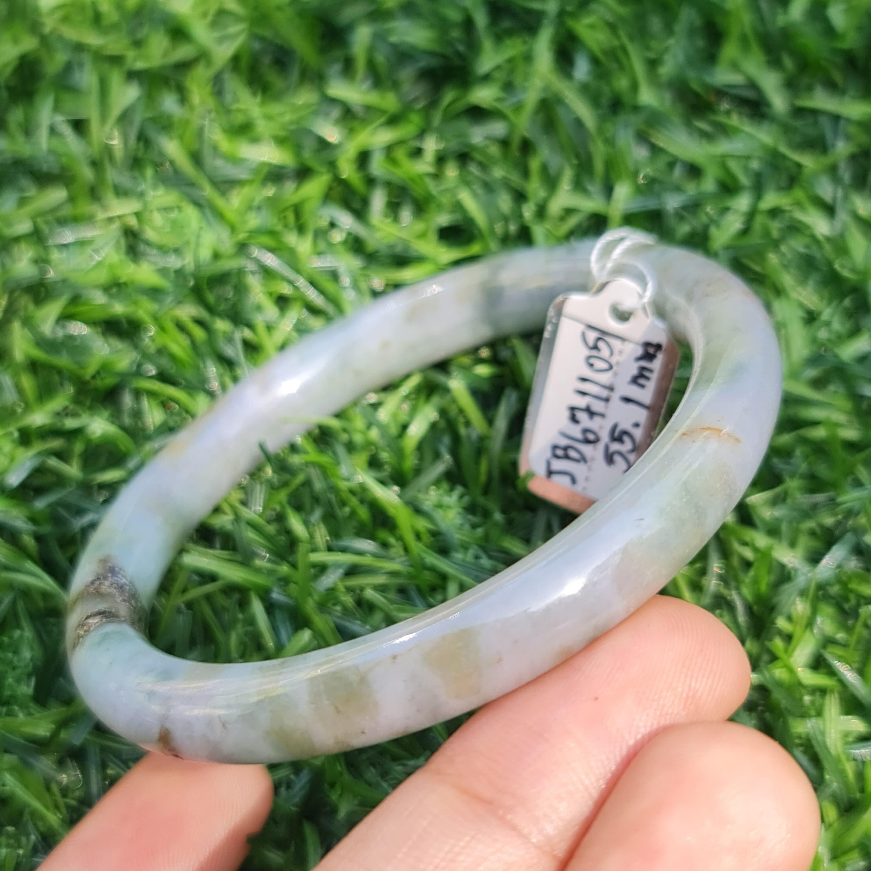 JB671105 หยก พม่า แท้ Jade กำไลหยก (Jadeite bracelet) พม่า (Myanmar) 55.1 มม.