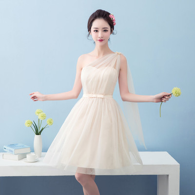 Pre-order ชุดเพื่อนเจ้าสาว สีครีม กระโปรงตาข่าย สม๊อกหลัง