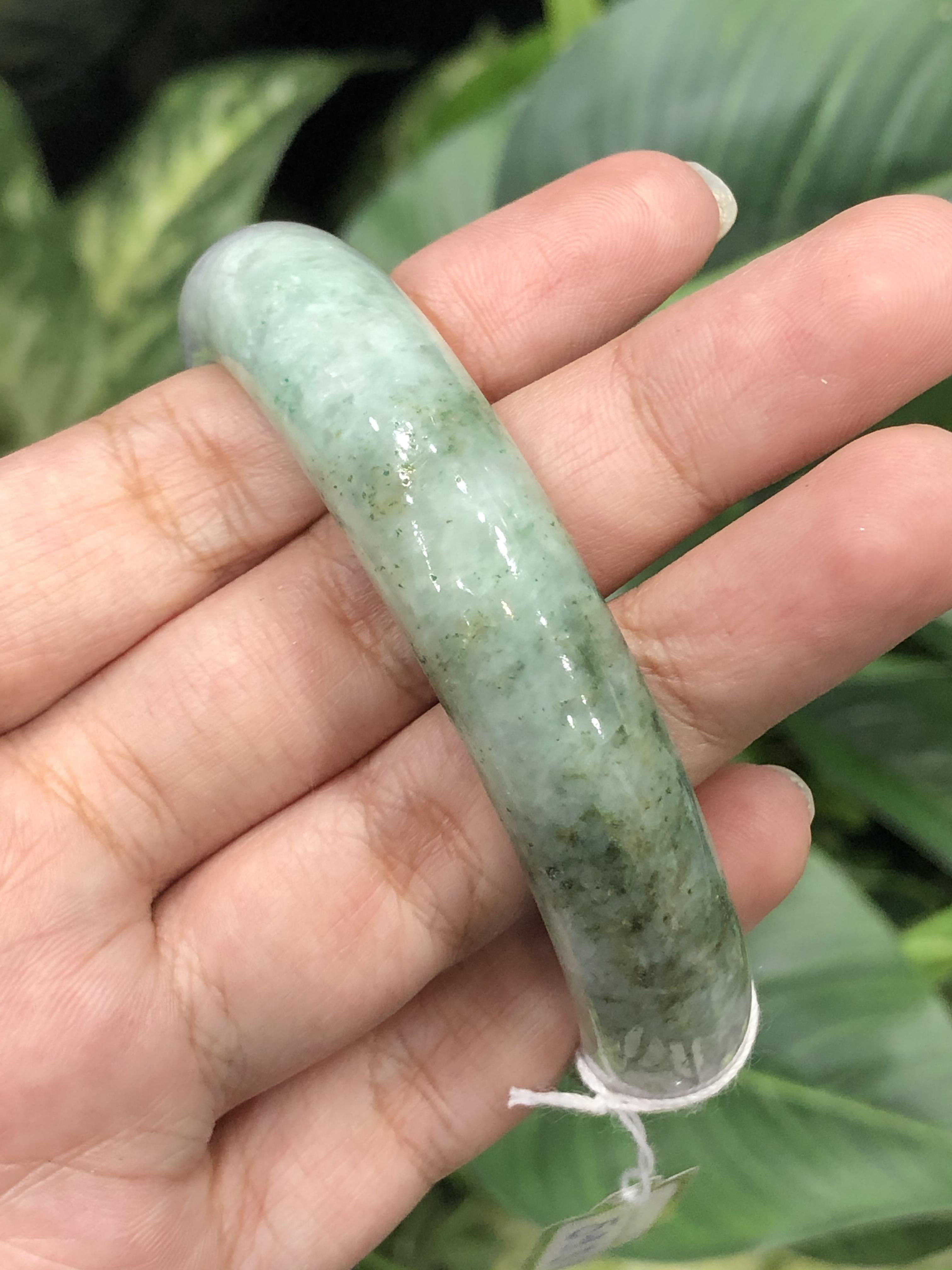 J05C0048 หยก พม่า แท้ Jade กำไลหยก 59.3 มม. (Jade bracelet) พม่า (Myanmar)