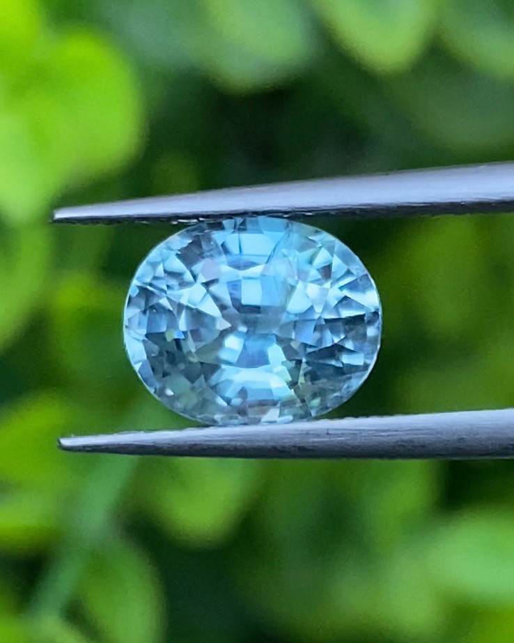 พลอย เพทาย Natural Zircon 3.22 กะรัต (Cts.) พลอยแท้อัญมณีมงคล ประจําวันเกิด เครื่องประดับพลอย