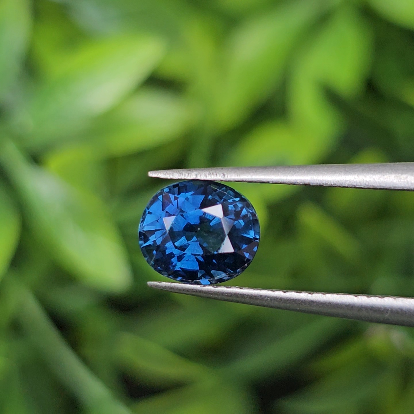 พลอย ไพลิน (Blue Sapphire) 1.38 กะรัต (Cts.) พลอยแท้ อัญมณีมงคลประจําวันเกิด เครื่องประดับพลอย