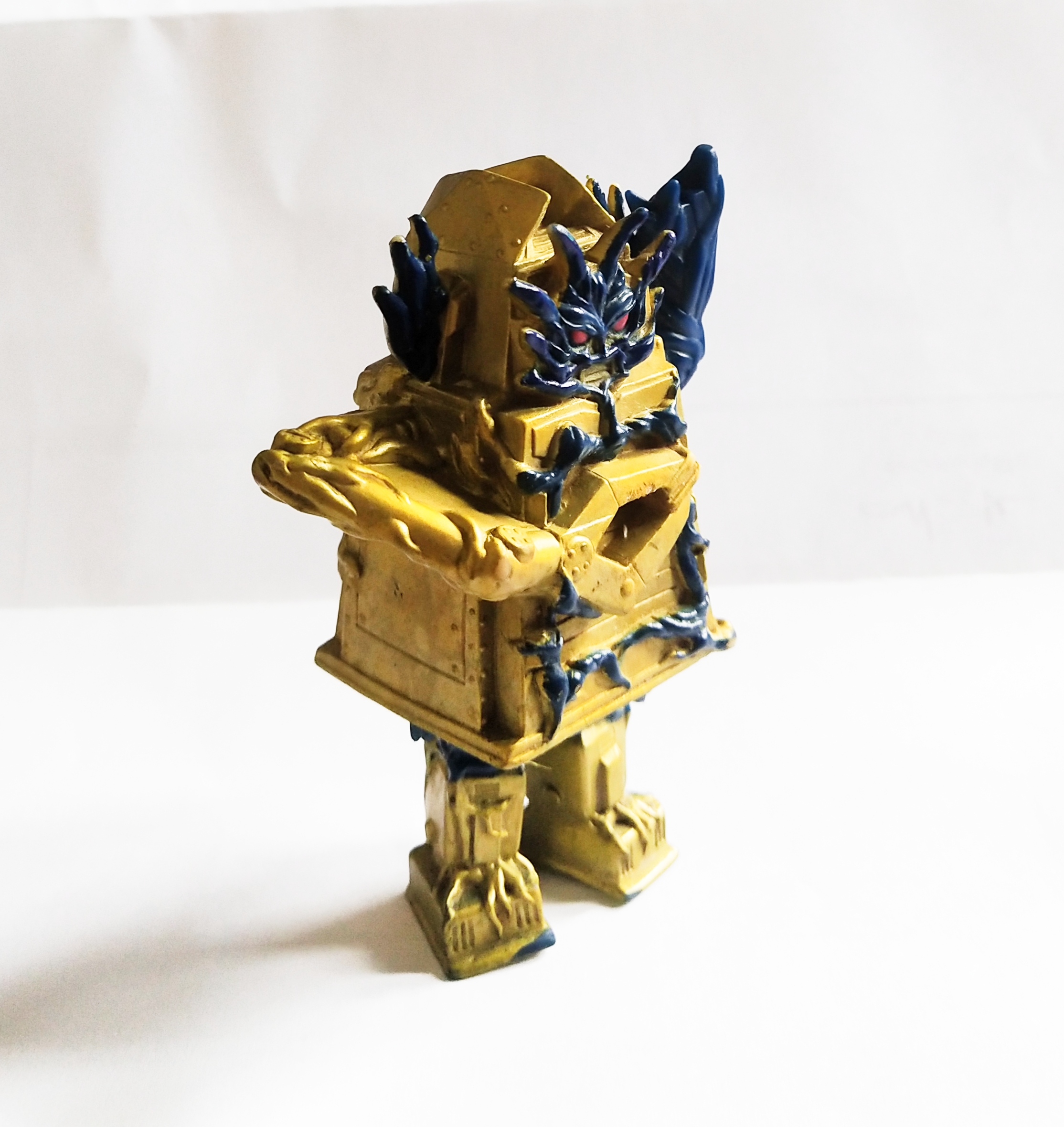 ซอฟ 4 นิ้ว คาออสเครเวอร์ก้อน สภาพดี สัตว์ประหลาด จากอุลตร้าแมน คอสมอส BANDAI CHINA