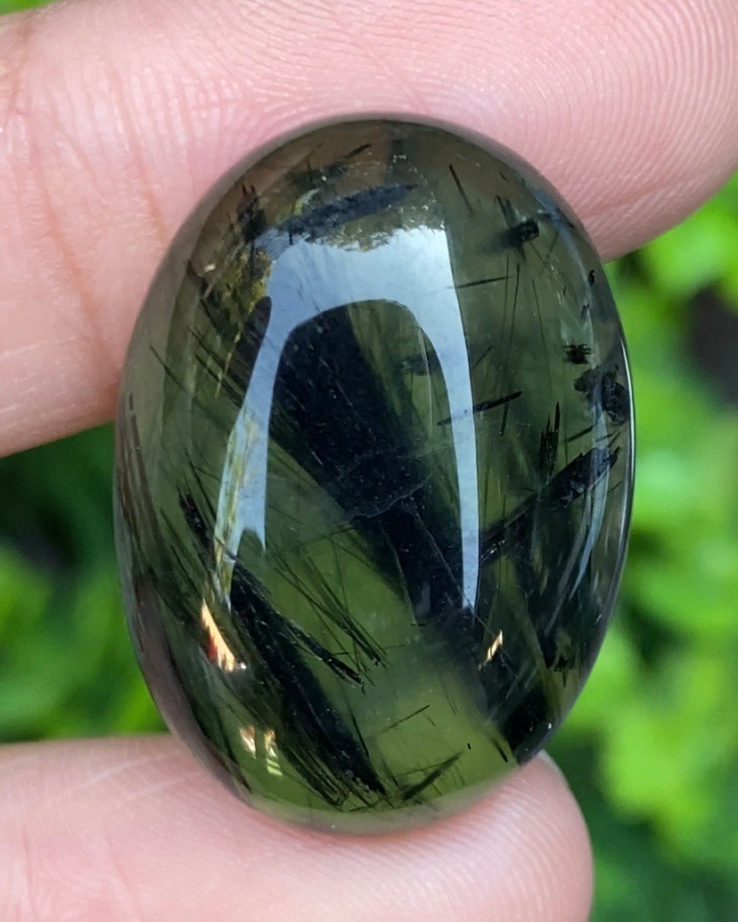 ไหมดำ พรีไนท์ Prehnite with Black tourmaline 30.0 กะรัต Cts. พลอยแท้ อัญมณีมงคลประจําวันเกิด เครื่องประดับพลอย