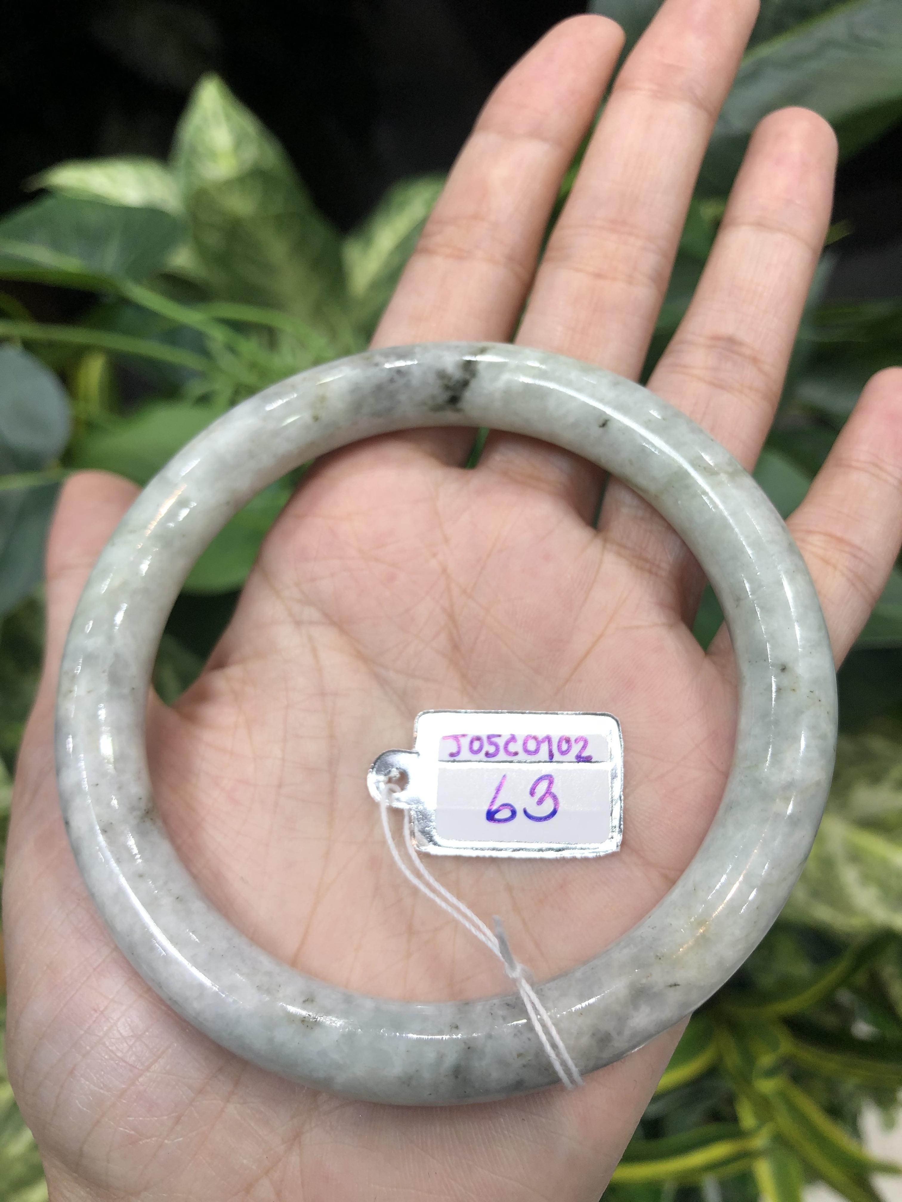 J05C0102 หยก พม่า แท้ Jade กำไลหยก 63 มม. (Jade bracelet) พม่า (Myanmar)