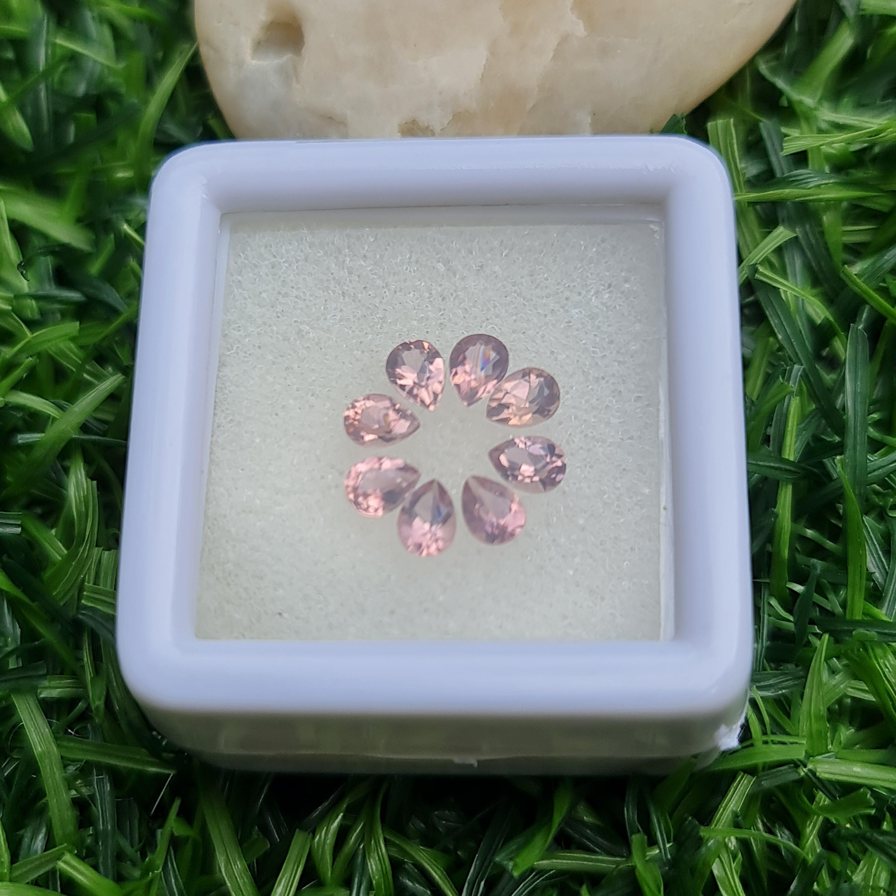 พลอย ชมพู พิ้งค์ ทัวร์มารีน (Pink Tourmaline) 1.25 กะรัต (Cts.) 8 เม็ด อัญมณีมงคลประจําวันเกิด เครื่องประดับพลอย