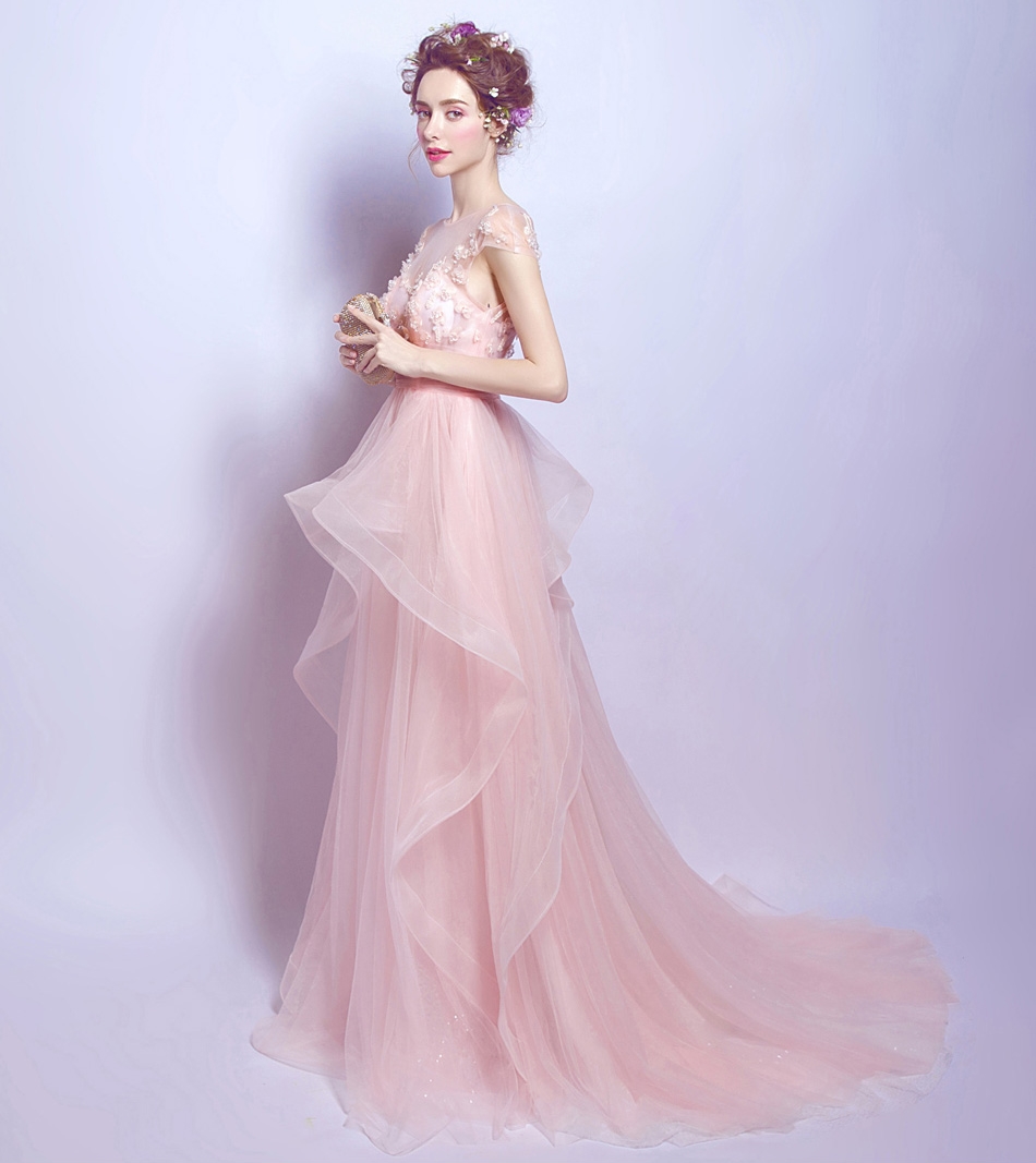 Pre-order ชุดแฟนซี ชุดเจ้าสาว ชุดราตรียาว สีชมพู แขนสั้น ซีทรู แต่งคริสตัลช่วงบน กระโปรงยาว ซิปหลัง