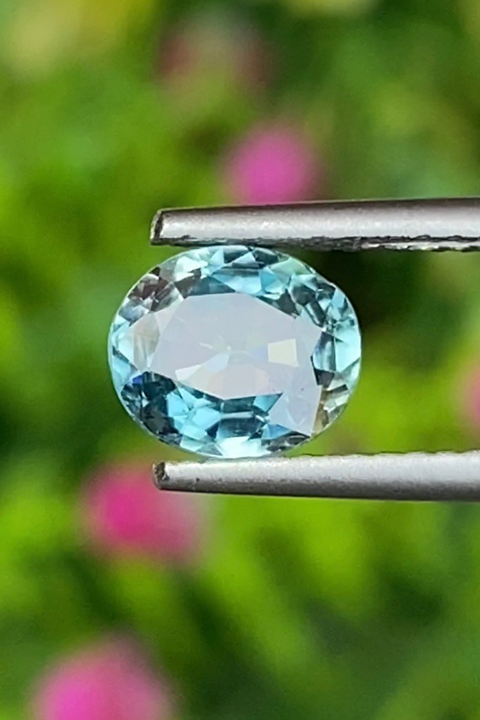 พลอย เพทาย Natural Zircon 1.32 กะรัต (Cts.) พลอยแท้อัญมณีมงคล ประจําวันเกิด เครื่องประดับพลอย