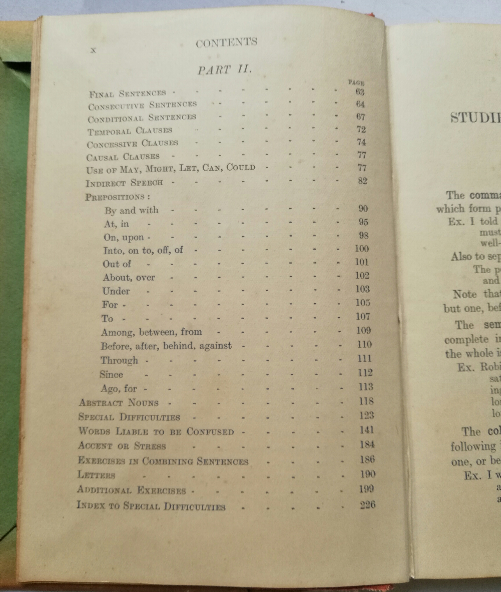 หนังสือภาษาอังกฤษ "STUDIES IN ENGLISH IDIOM " BRACKENBURY**หนังสือปีเก่ามาก มีตำหนิ โปรดดูทุกภาพ