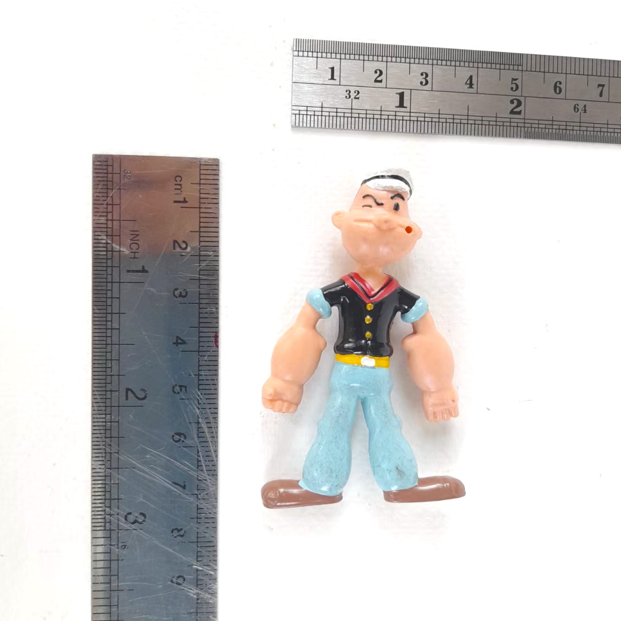 ฟิกเกอร์ ยางดัด ป๊อบอาย ขนาดตามรูป งานเก่าเก็บ มีตราปั๊ม ของมีตามภาพ มือสองสภาพดีมีรอยบ้าง ค่อนข้างหายากมาก ไม่พบบ่อย