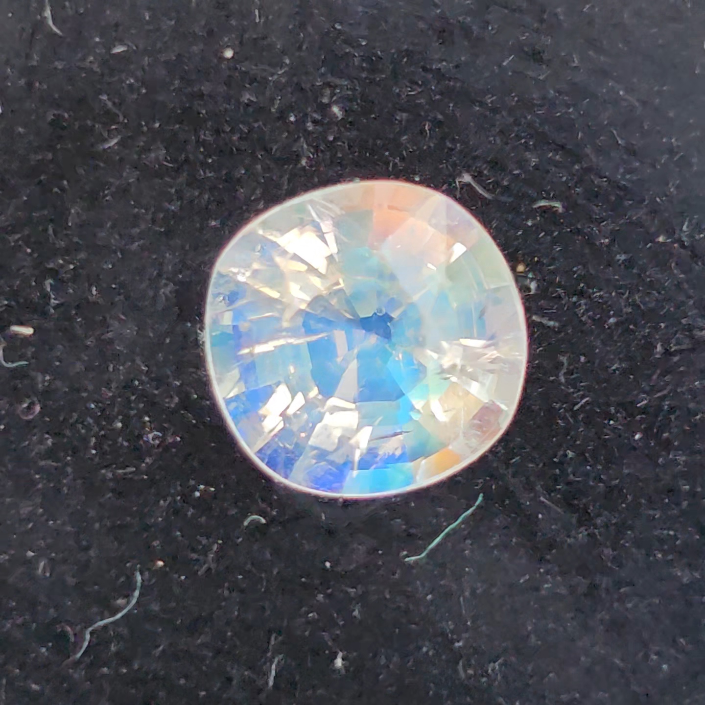 พลอย มูนสโตน เรนโบว์ rainbow moonstone 1.47 กะรัต (cts.) พลอยแท้ อัญมณีมงคลประจําวันเกิด เครื่องประดับพลอย