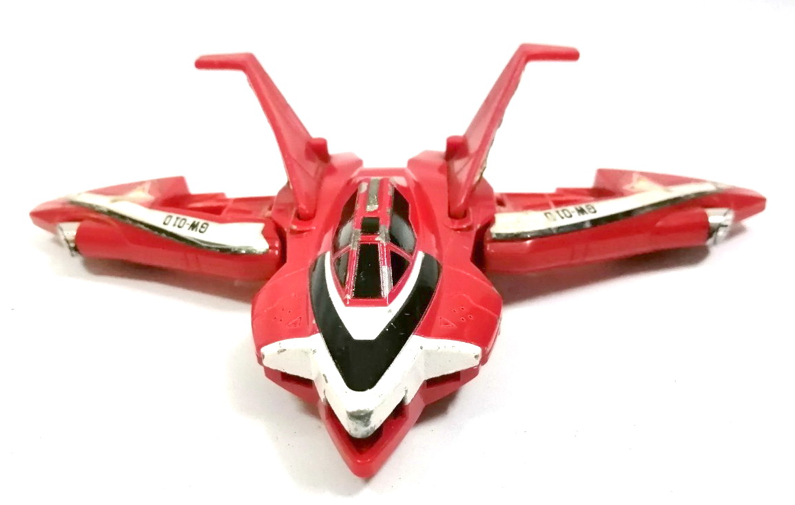 ของสะสม ยาน guts crimson dragon ยานรุ่นดัดแปลงสีเข้ม ของ TPC สาขายุโรป ตัวยานเน้นติดอาวุธหนัก แต่ไม่เคยปรากฏการใช้งานในซีรีย์ ตัวนี้เป็นเหล็กผสมพลาสติก ขนาดยาว 16-17ซม. งานเก่าเก็บมือสอง ผ่านการใช้งาน แต่ยังปรับเปลี่ยนแปลงสภาพได้ปกติ มีรอยถลอกหลายจุด สติ๊