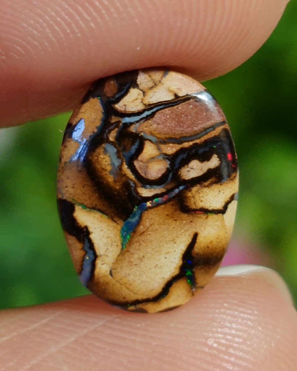 พลอย โบลเดอร์ โอปอล ออสเตรเลีย Australian Boulder Opal 3.28 กะรัต (Cts.) พลอยแท้ อัญมณีมงคลประจําวันเกิด เครื่องประดับพลอย