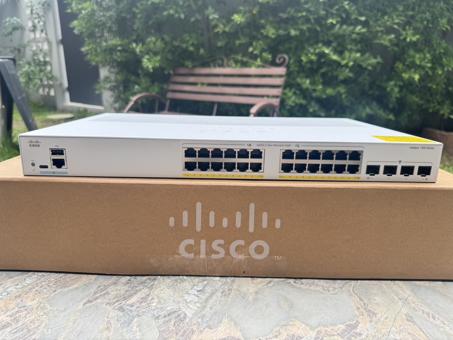 Switch C1300-24P-4G Cisco Catalyst 1300 24-port GE PoE 4x1G SFP ของใหม่