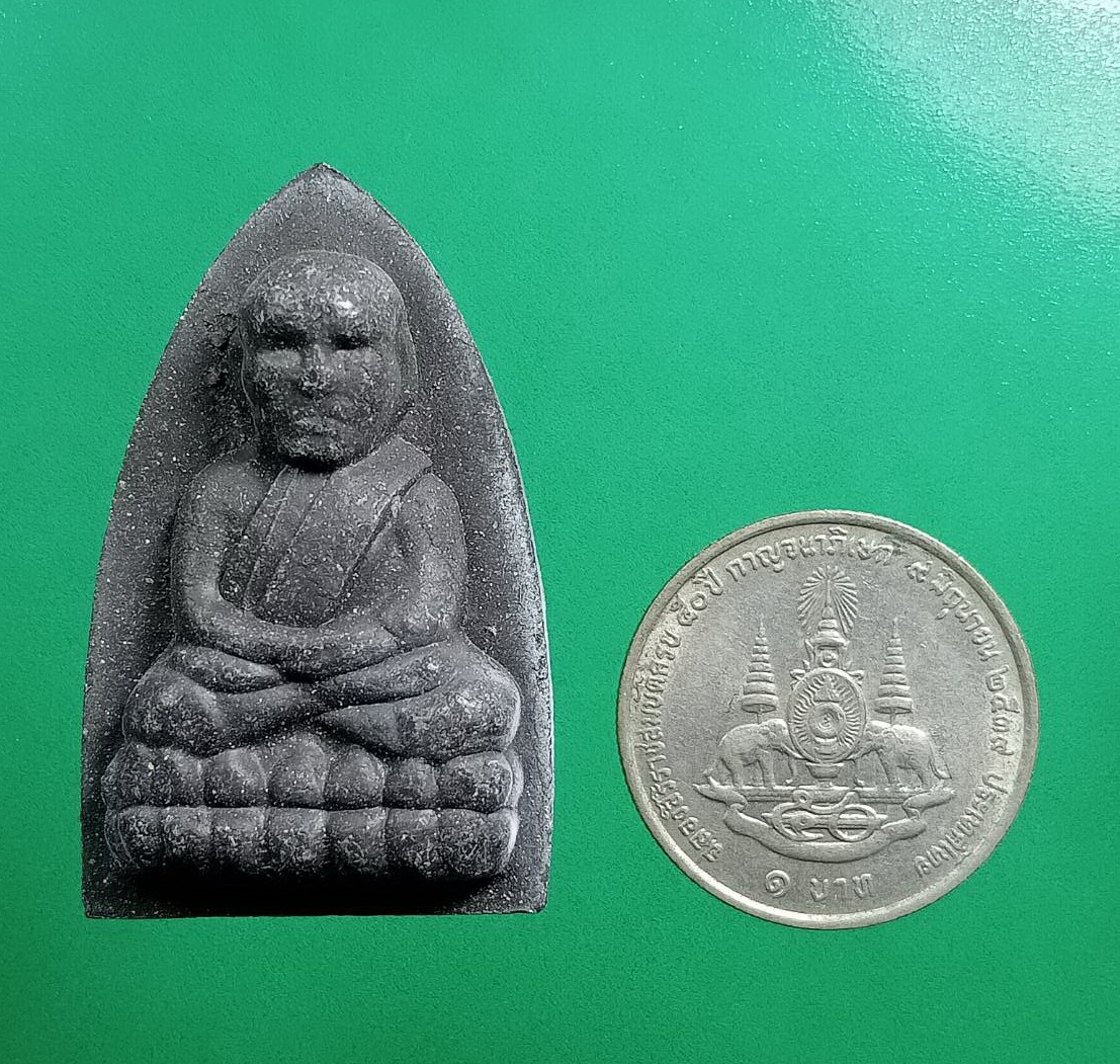 ผ2944 หลวงปู่ทวด วัดช้างให้ หลังหนอ หลวงปู่นริศ อธิษฐานจิต