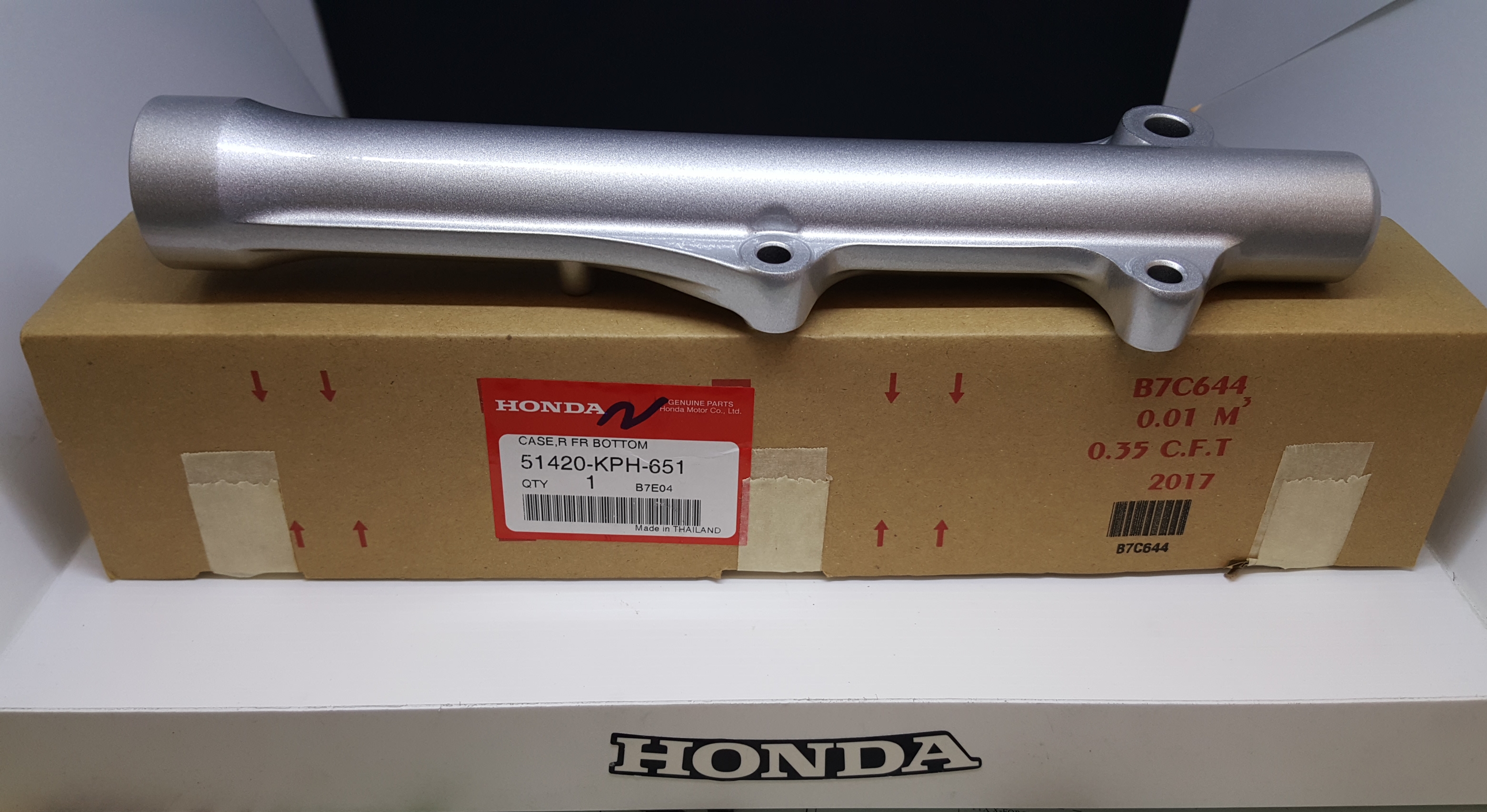 ปลอกแกนโช๊คอัพหน้าด้านขวา(ดีส) เวฟ110ไอ