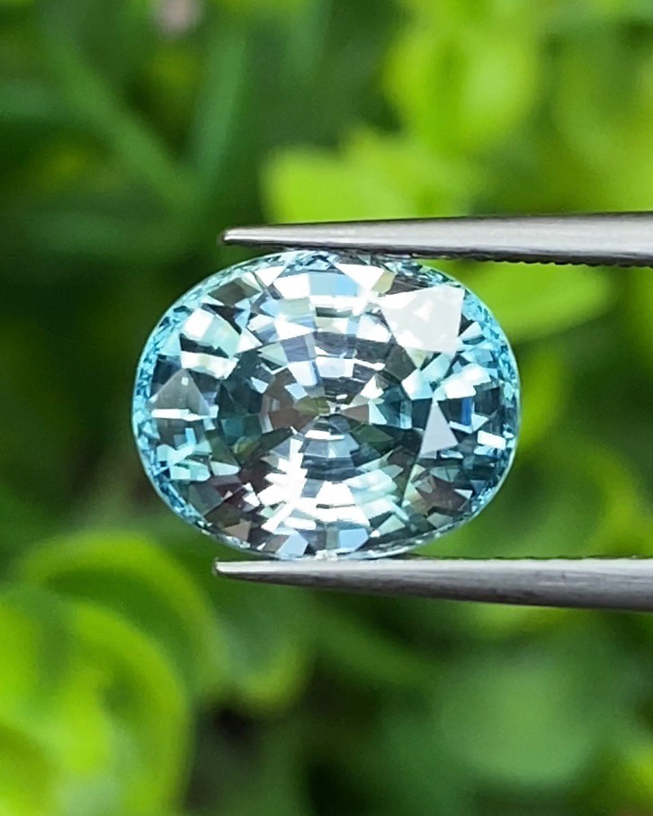 พลอย เพทาย Natural Zircon 4.83 กะรัต (Cts.) พลอยแท้อัญมณีมงคล ประจําวันเกิด เครื่องประดับพลอย