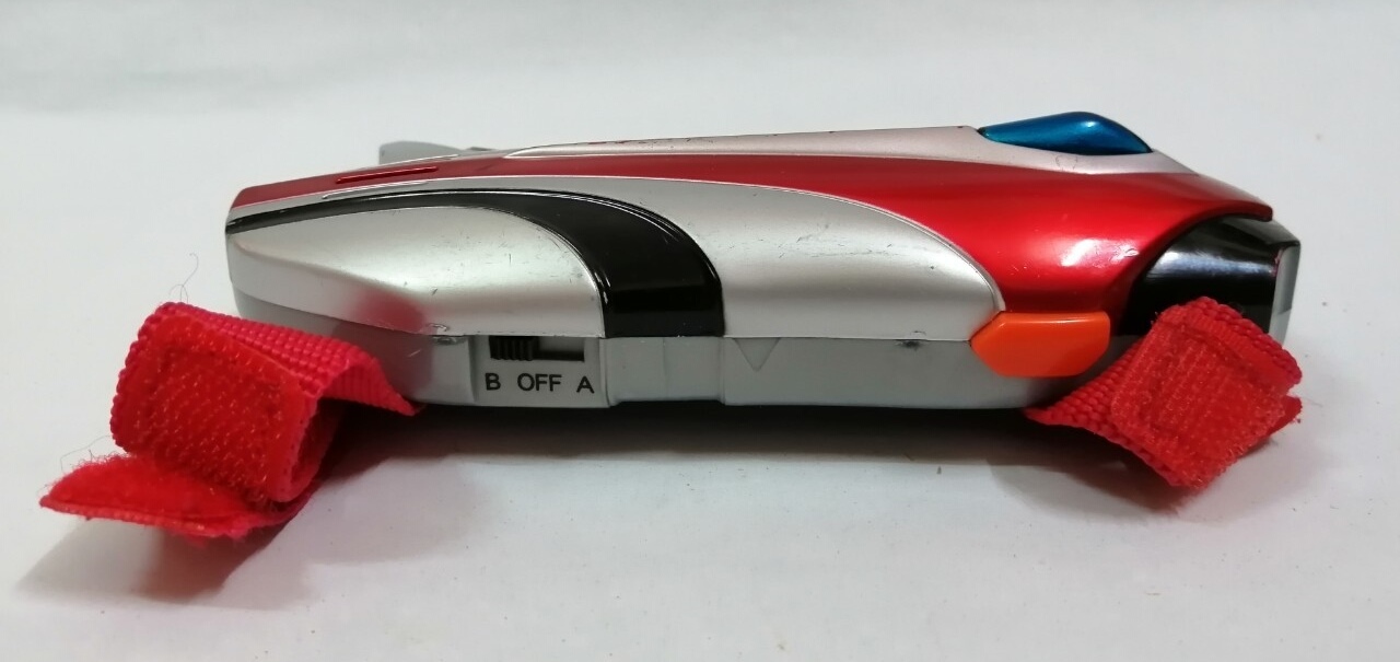 ของเล่น ของสะสม อุปกรณ์ปล่อยแสง อุลตร้าแมนเน็กซัส Ultraman Nexus ใส่ถาน 3A มีแสงเสียง เล่นได้ปกติ พร้อมสายรัดข้อมือ ขนาดตามภาพ