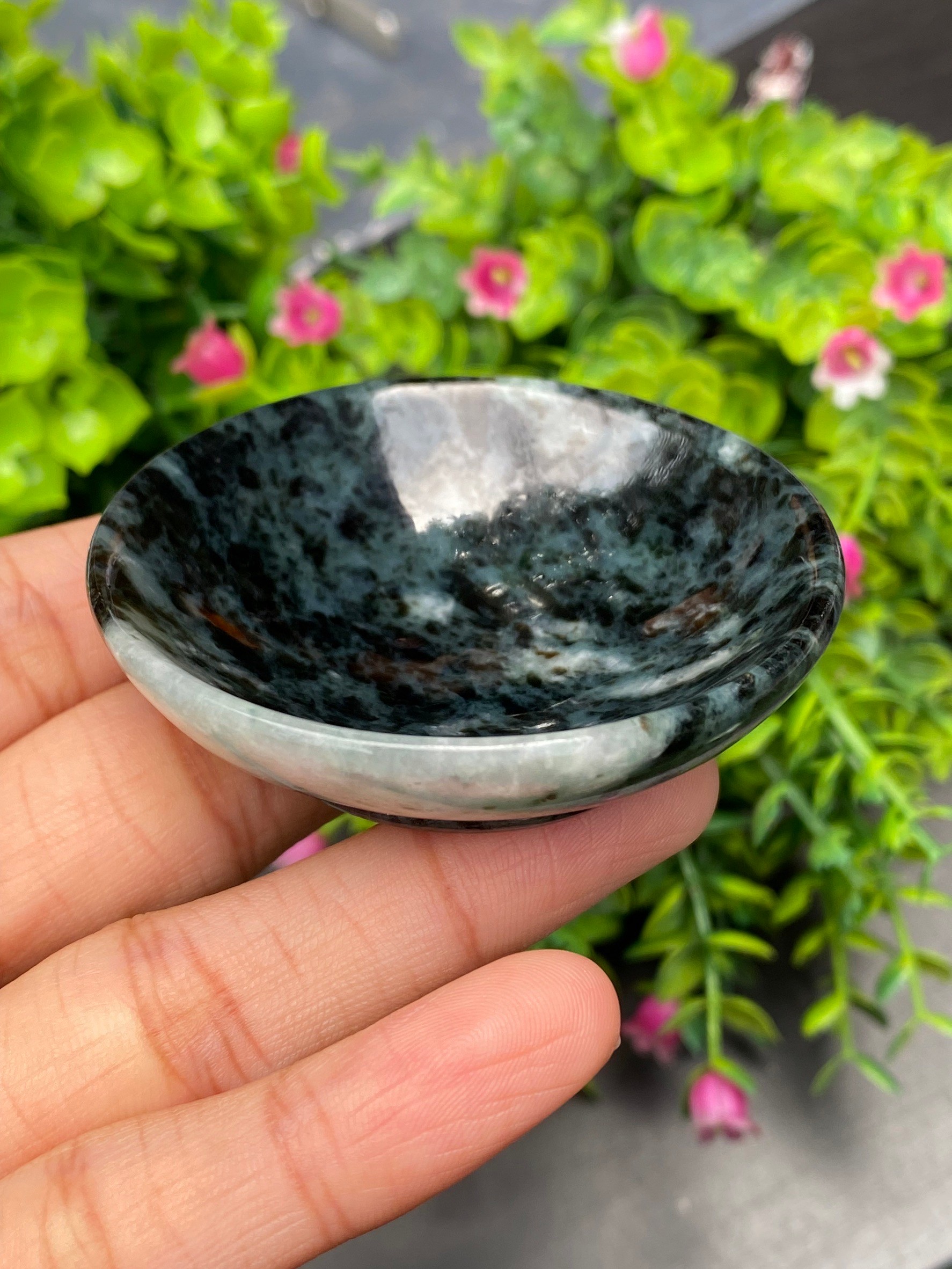 ถ้วยหยก 237.64 กะรัต (Cts.) หยก พม่า แท้ ( Jade Myanmar )