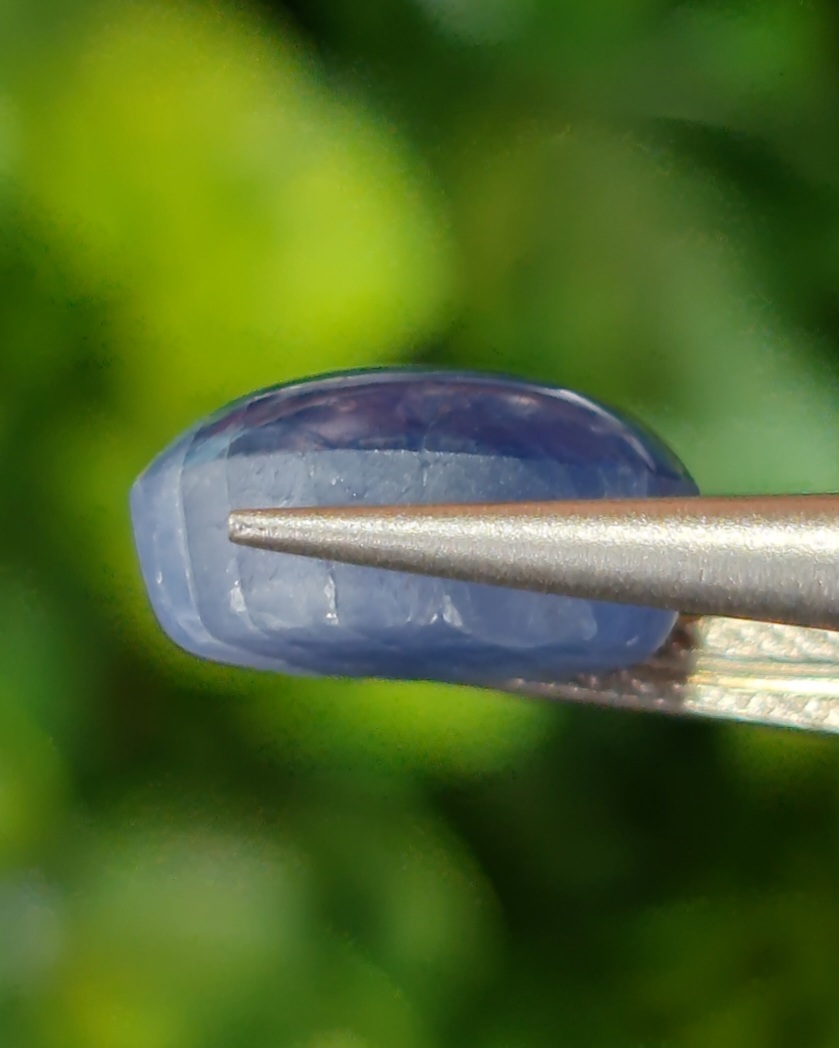 พลอย ไพลิน Blue Sapphire 8.49 กะรัต (Cts.) ดิบ (Unheated) พลอยแท้ อัญมณีมงคลประจําวันเกิด เครื่องประดับพลอย