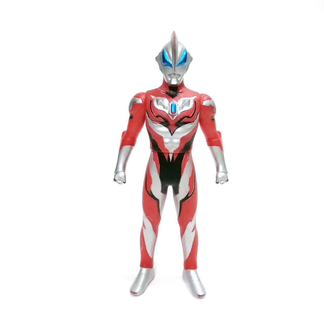 ซอฟ 5.5 นิ้ว ขนาดตามรูป อุลตร้าแมนจีส (jeed)ซอฟ ปี 2017 มีรอยบ้าง ตามภาพ