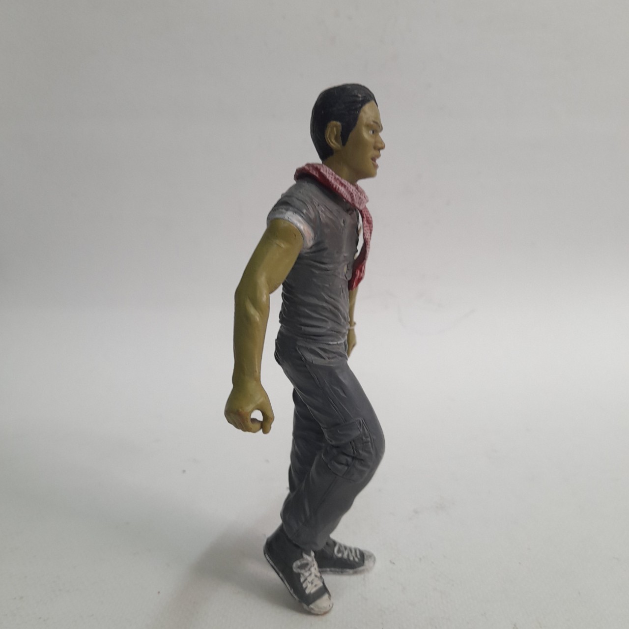 มือ2 มีหลายภาพ ฟิกเกอร์ จา พนม ต้นยำกุ้ง Tony Jaa,Tom Yum Goong ขนาดตามรูป ขาดกระดูกช้าง มือสองตามสภาพ มีรอยบ้าง เก่าเก็บ