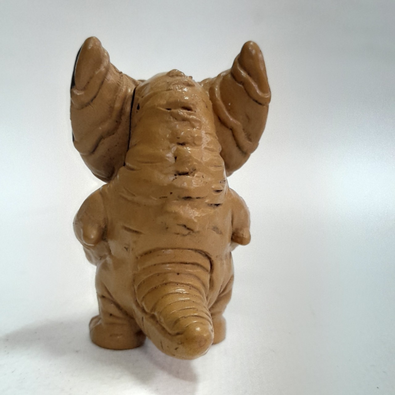 ตุ่นยางตันโกโมร่า ขนาดตามรูป มือสองสภาพดีมีรอยบ้าง มีปั๊มใต้เท้า