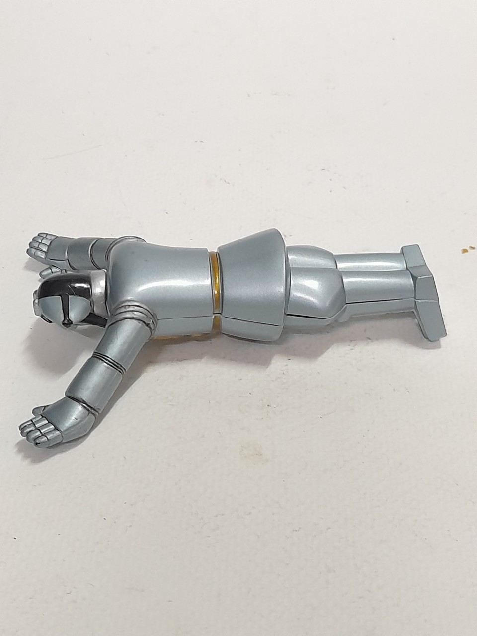 ฟิกเกอร์ยางตัน โรบอต ไกอา งานออกแบบ ของ มิตซึเทรุ โยโกยาม่า ขนาดตามรูป ไม่มีฐาน ของมีตามรูป