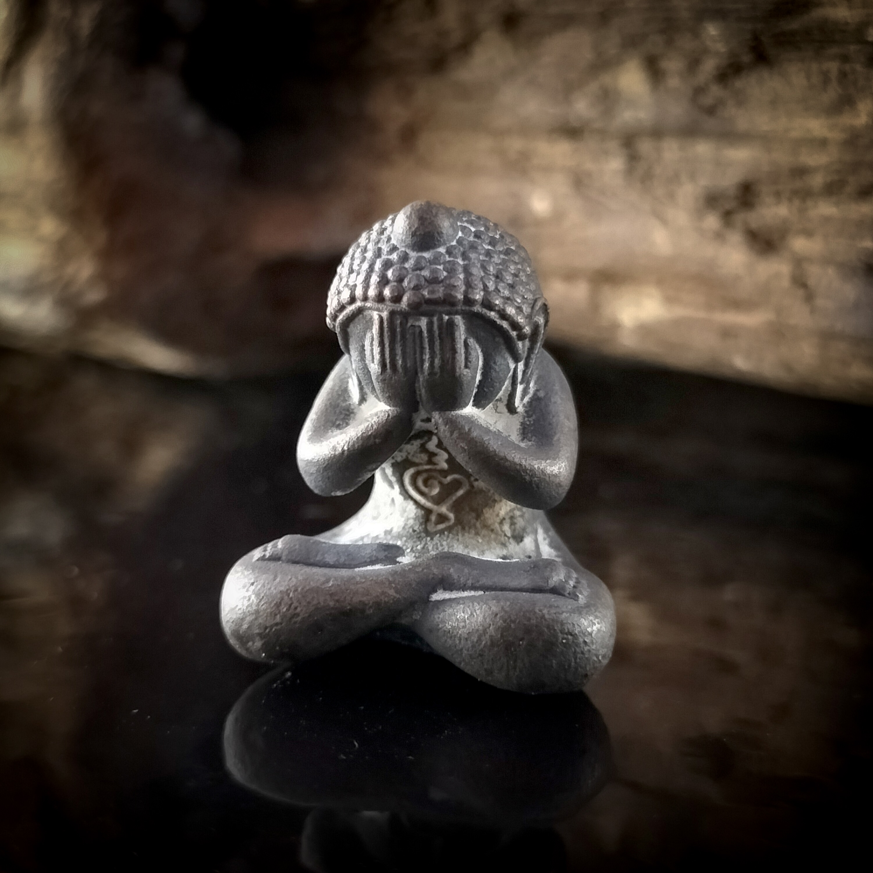 พระปิดตาพญาบังบด อุดว่านเครือร้อยปลา (หลวงปู่มี ฐิตสาโล วัดโพนทอง อายุ112ปี)