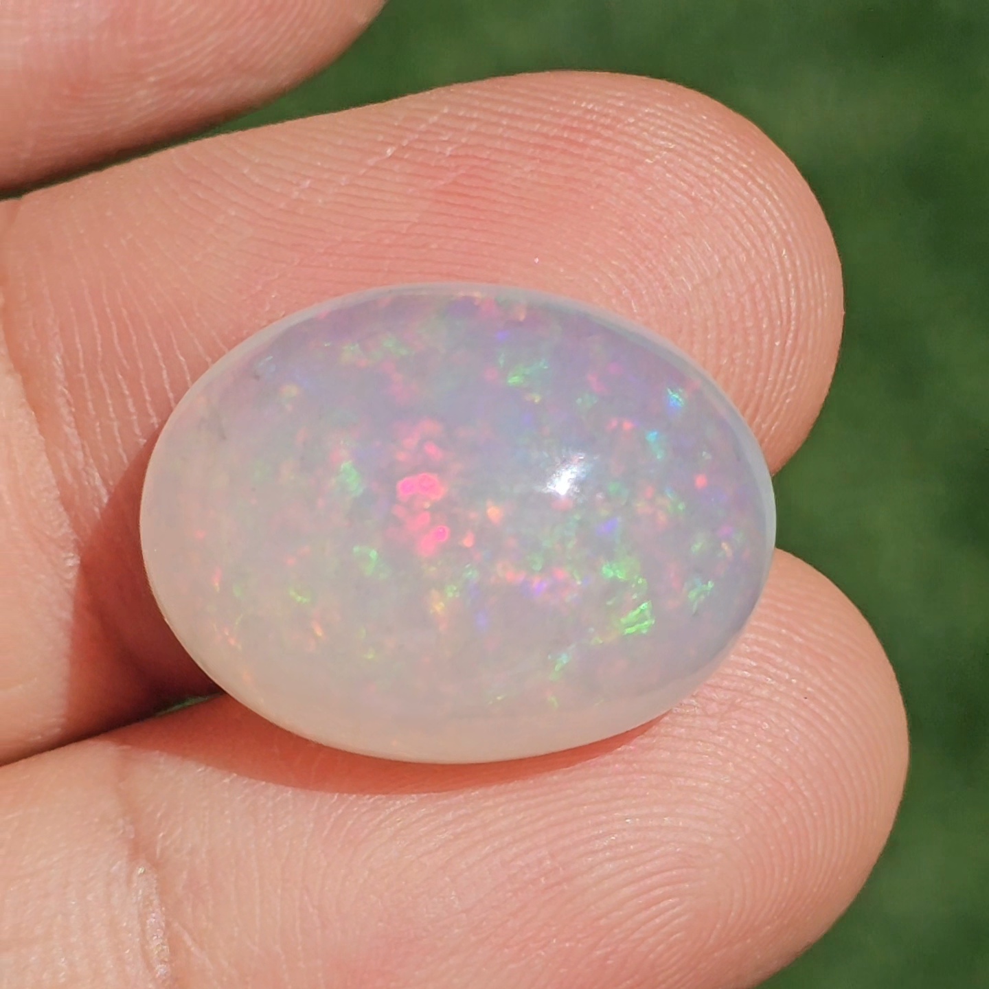 พลอย ไวท์ โอปอล White Opal 12.20 กะรัต (Cts.) พลอยแท้ อัญมณีมงคลประจําวันเกิด เครื่องประดับพลอย