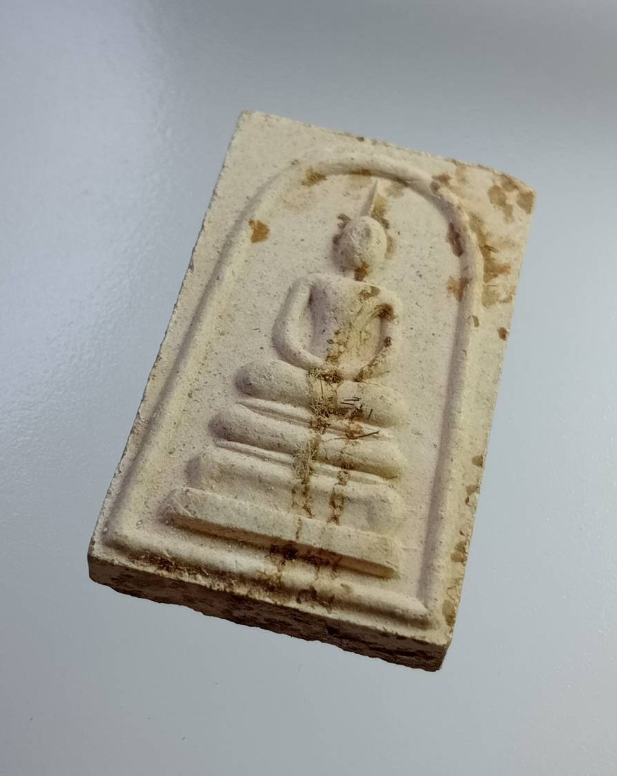 ผ2775 พระสมเด็จ หลังรูปเหมือน หลวงพ่อท้วม วัดศรีสุวรรณ จ.สุราษฎร์ธานี ปี2540 มีเกศา