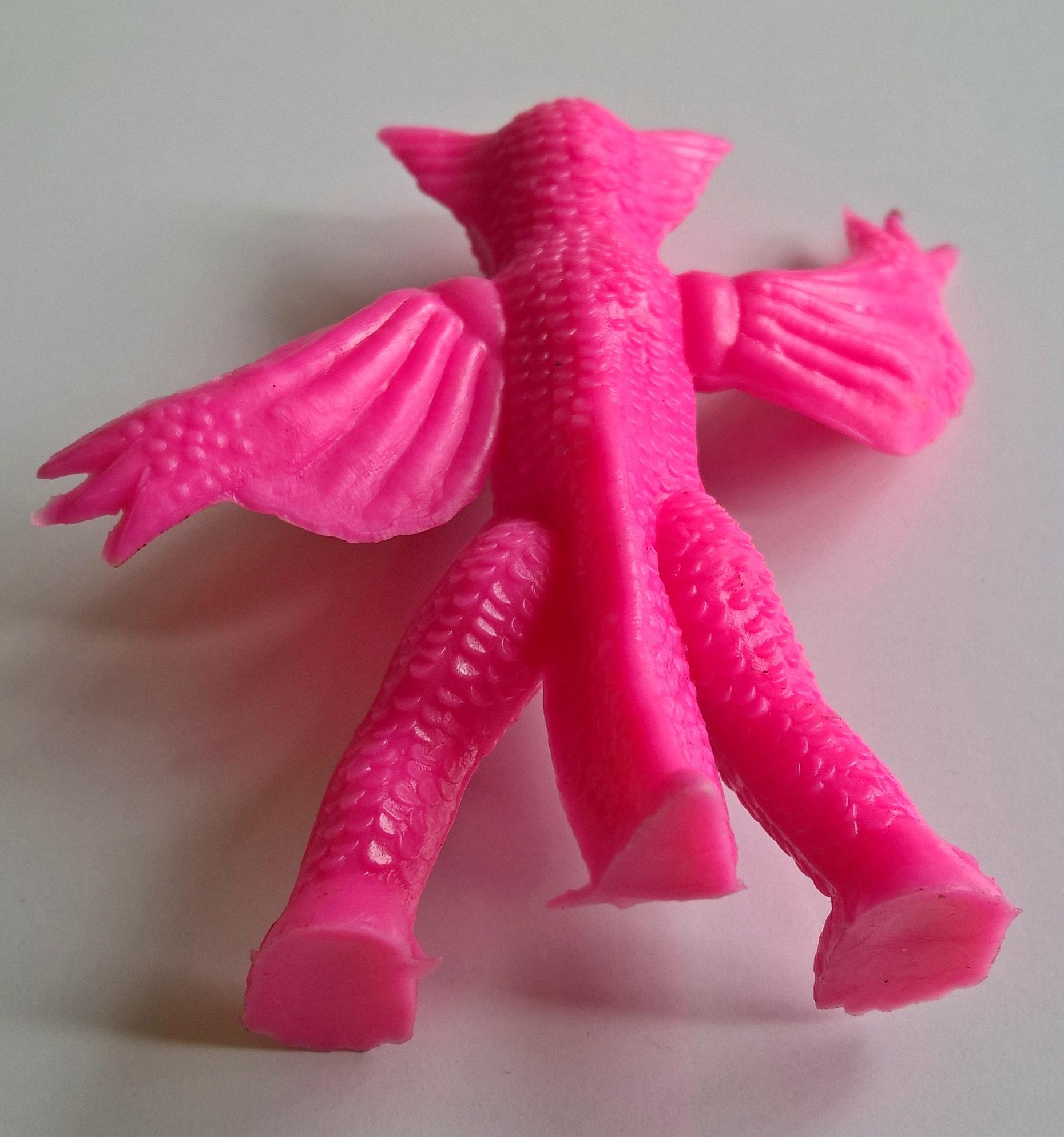 ของสะสม ตุ๊กตุ่น แอนท์ 4 นิ้ว Ants สัตว์ประหลาดสีชมพู