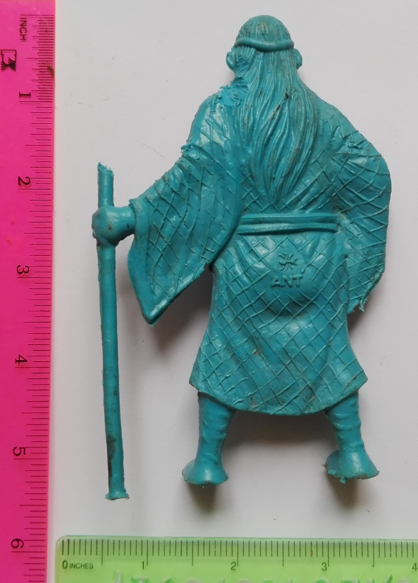 ของเล่น ย้อนยุค ของสะสมเรโทร " ตุ๊กตุ่น แอ๊นท์ 5" Ants ตุ๊กตุ่นพลาสติกสีฟ้า 'ซัวเจ๋ง จาก ไซอิ๋ว' มีตำหนิ ชำรุด พลองหักตอนปลาย