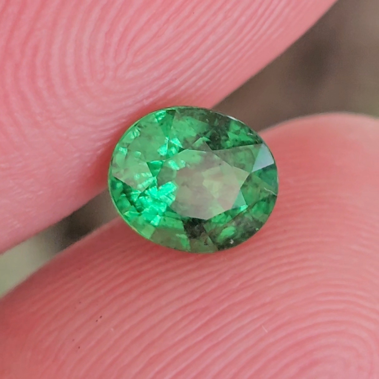 พลอย ซาโวไรท์ Tsavorite Garnet 1.06 กะรัต (Cts.) ดิบ Unheated พร้อมใบเซอร์ อัญมณีมงคลประจําวันเกิด เครื่องประดับพลอย