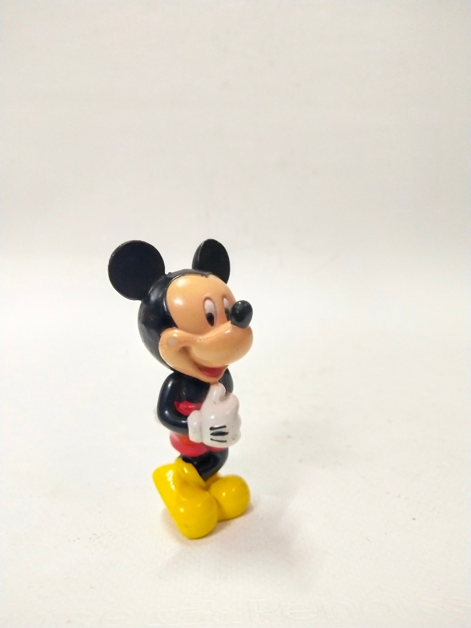 ตุ๊กตายางตัน มิคกี้เม้าส์ ขนาดตามรูป มือสองสภาพดีมีรอยบ้างเก่าเก็บตามสภาพ