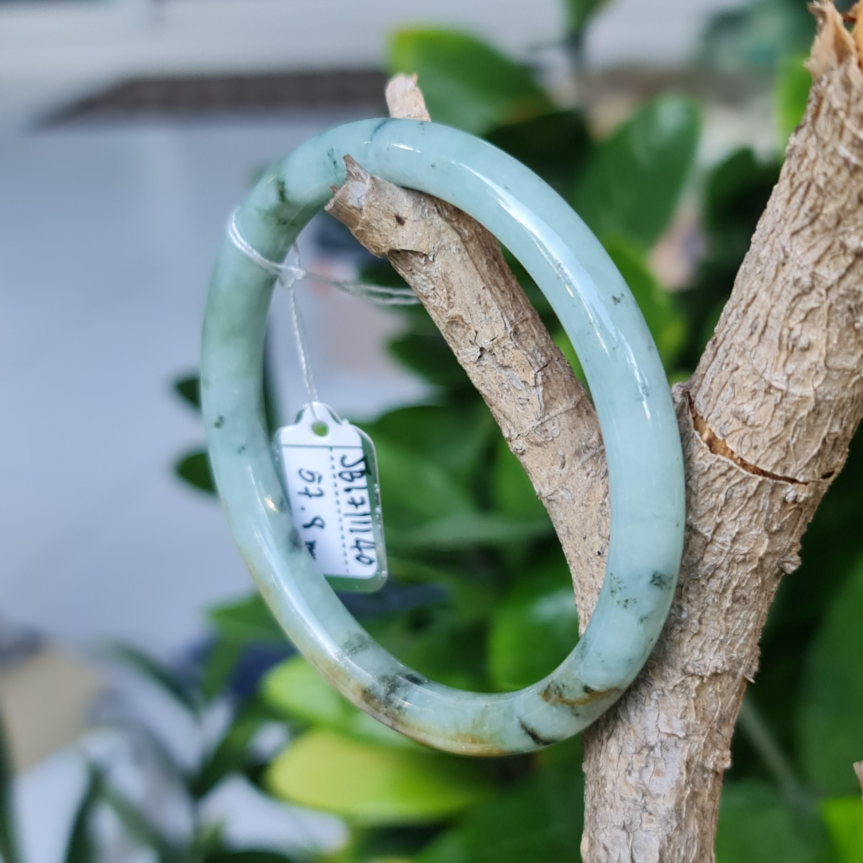 JB6711140 หยก พม่า แท้ Jade กำไลหยก 57.8 มม. (Jadeite bracelet) พม่า (Myanmar)