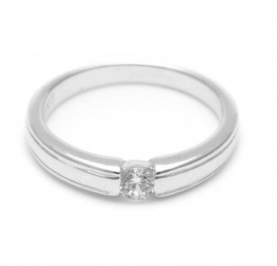 แหวน งาน Costume Jewelry เพชร CZ Premium grade รุ่น Classic Love แบรนด์ Shali