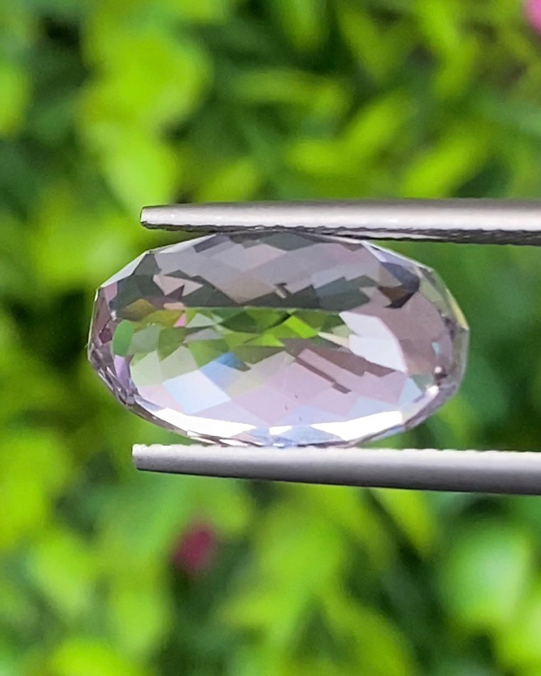 พลอย คุนไซท์ Kunzite 9.05 กะรัต (Cts.) พลอยแท้อัญมณีมงคล ประจําวันเกิด เครื่องประดับพลอย