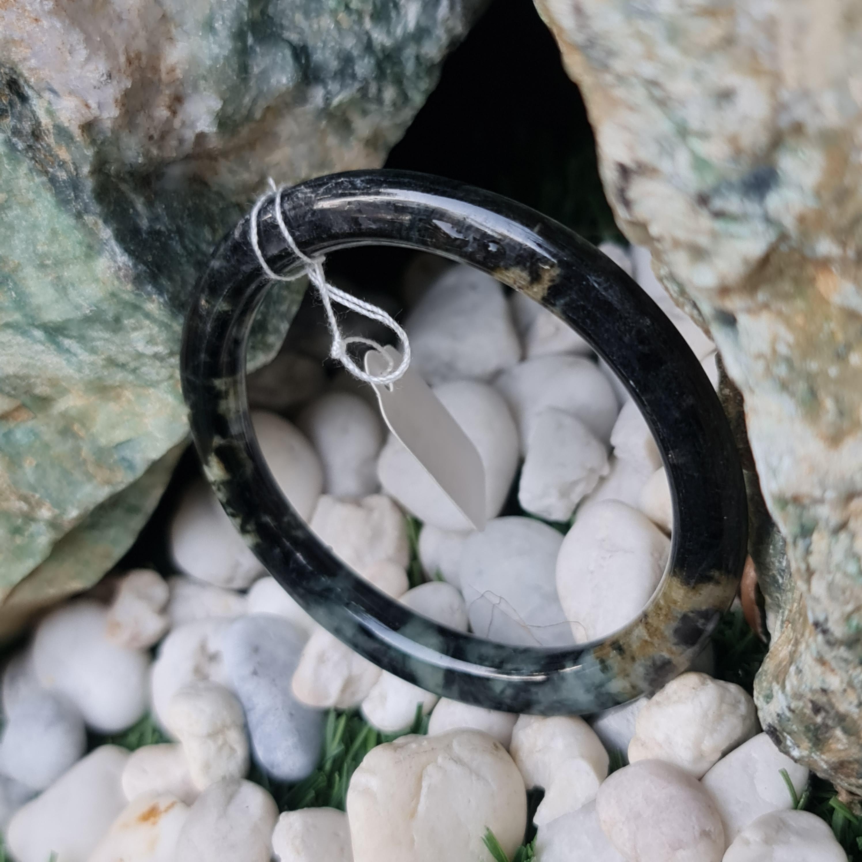 JB6711154 หยก พม่า แท้ Jade กำไลหยก 51.2 มม. (Jadeite bracelet) พม่า (Myanmar)