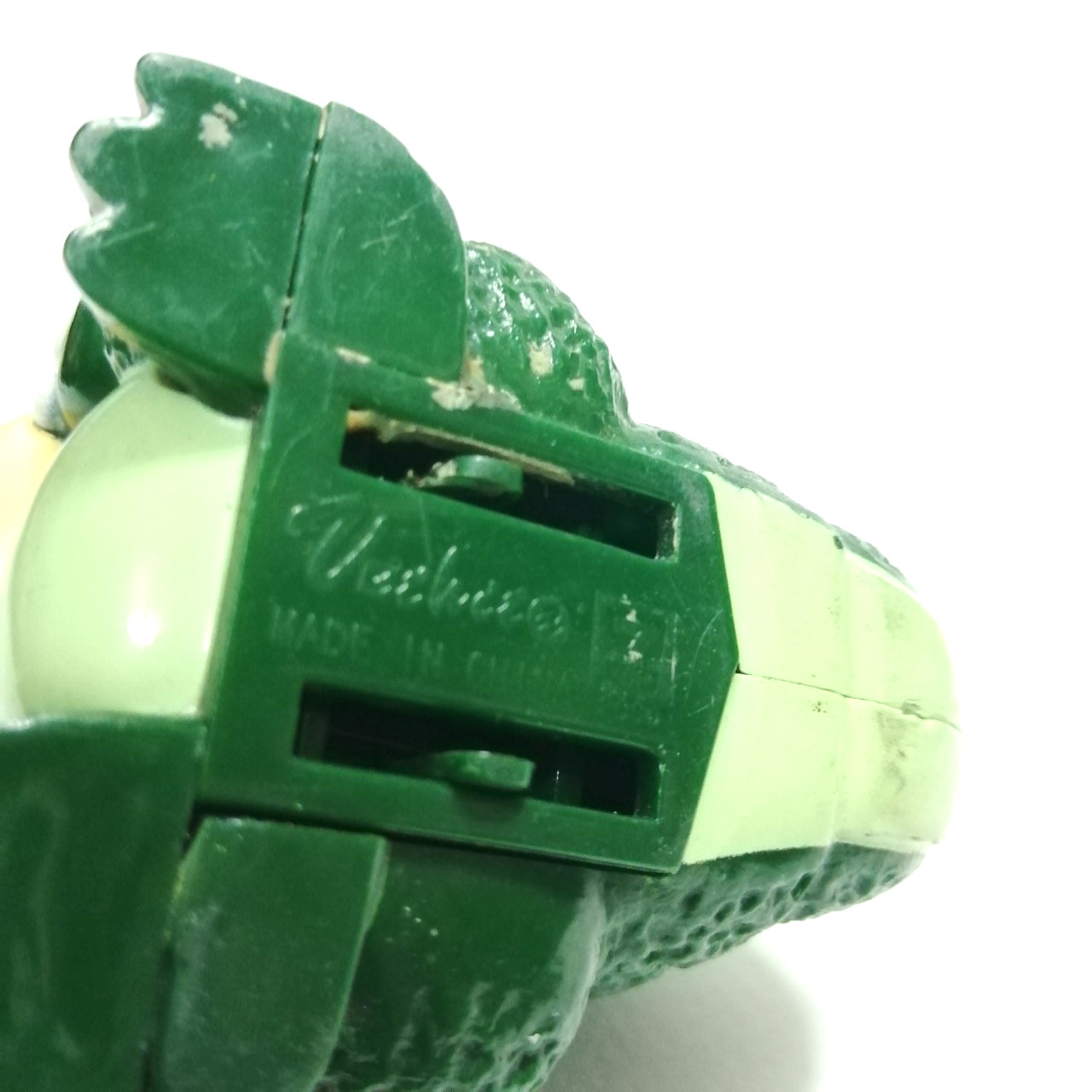 ฟิกเกอร์ พรีเมี่ยม ปังปอนด์ 3นิ้วแถมจาก 7-11งานเก่า ขนาดตามรูป ลาน***มีติดขัดบ้างตามเวลา มีตำหนิตามภาพ