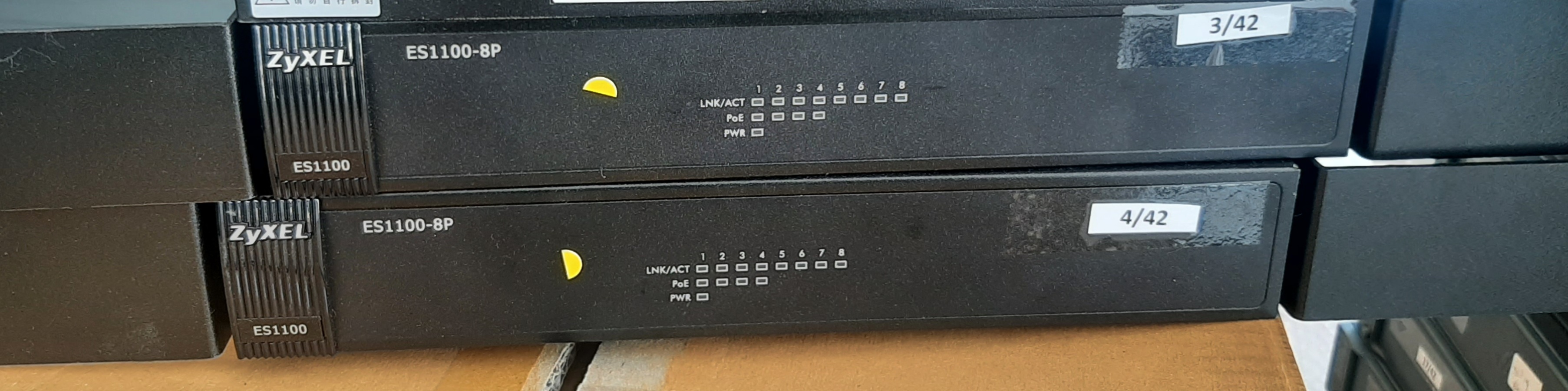 ZyXEL ES1100-8P 8 Port FE Unmanaged PoE Switch มือสอง ประกันร้าน 15 วัน