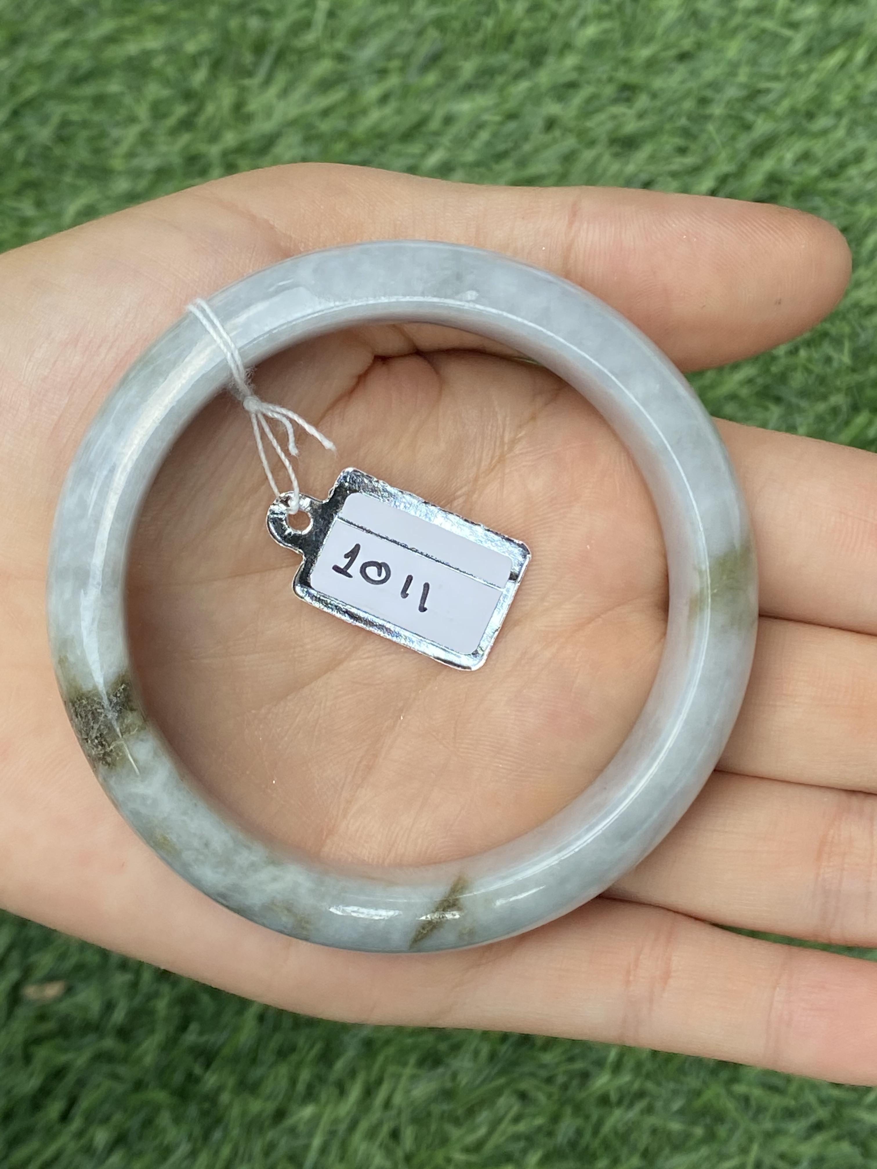 1101 หยก พม่า แท้ Jade กำไลหยก 55.1 มม. (Jadeite bracelet) พม่า (Myanmar)