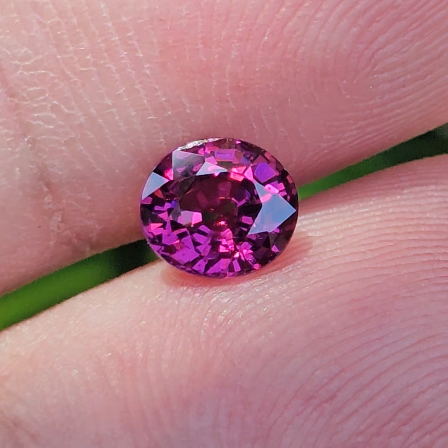 พลอย อุมบาไลต์ การ์เน็ต Umbalite Garnet 1.07กะรัต (Cts.) ดิบ Unheated ลอยแท้ อัญมณีมงคลประจําวันเกิด เครื่องประดับพลอย