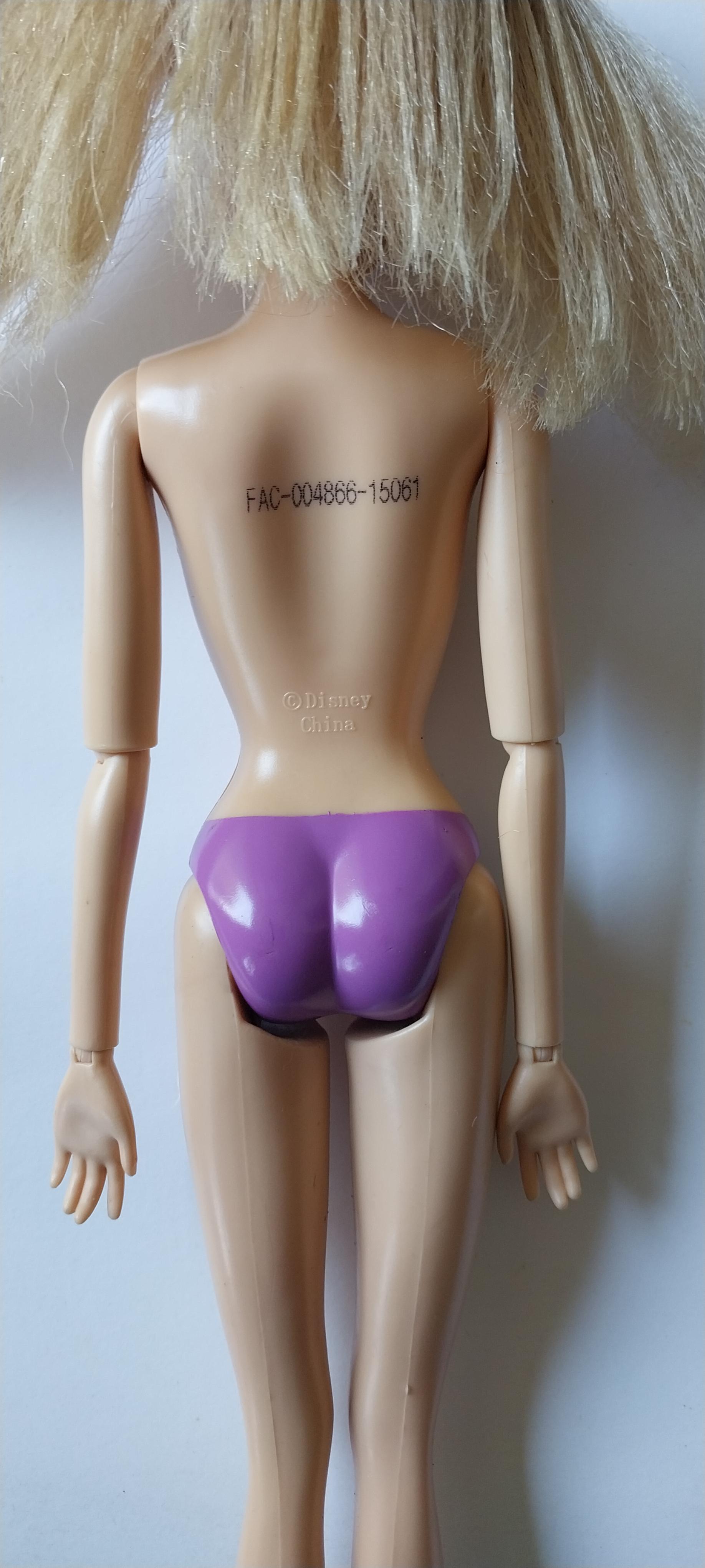 มือ2 มีหลายภาพ,ตุ๊กตา #เจ้าหญิงราพันเซล #ราปุนเซลแขนข้อต่อ ขายางพับงอได้ จาก ดิสนีย์สโตร์ **ตำหนิที่เท้า ตามภาพ ไม่มีส่วนใดหลวม แถมชุด รองเท้า มงกุฏ