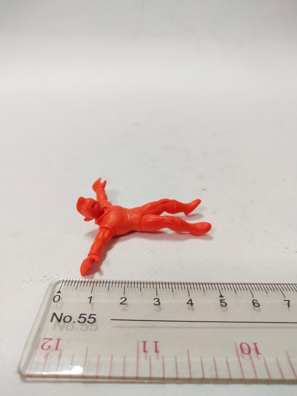 ตุ๊กตุ่นพลาสติก/ยาง คินนิคุแมนสีส้ม ขนาดตามรูป มือสองสภาพดีเก่าเก็บขนาดตามรูป มีรอยบ้าง