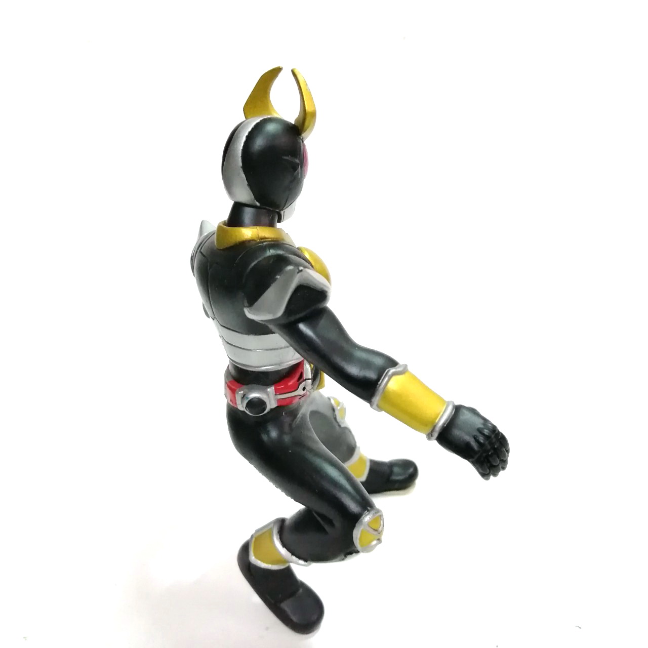 งานพลาสติกตัน ขนาดประมาณ 6นิ้ว, ขยับไม่ได้ ไม่มีจุดขยับ ขนาดตามรูป ไรเดอร์อากิโตะ *** ไม่มีฐาน