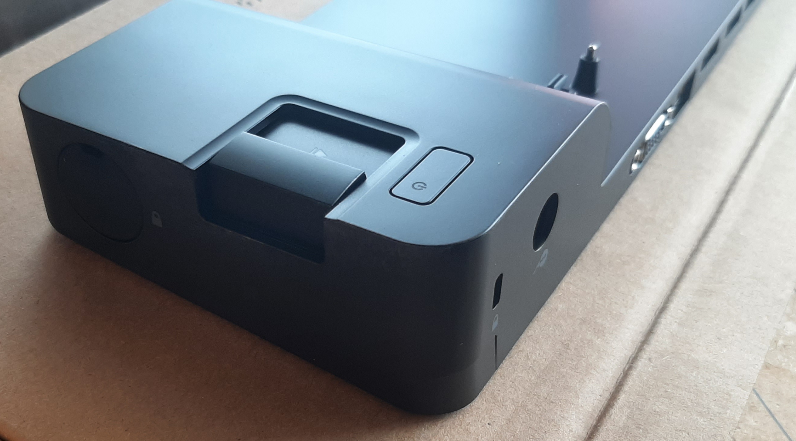 docking station มือหนึ่ง มีกล่องใหม่ HP 2013 ultraslim ค้างสต็อก ประกันร้าน 1 เดือน