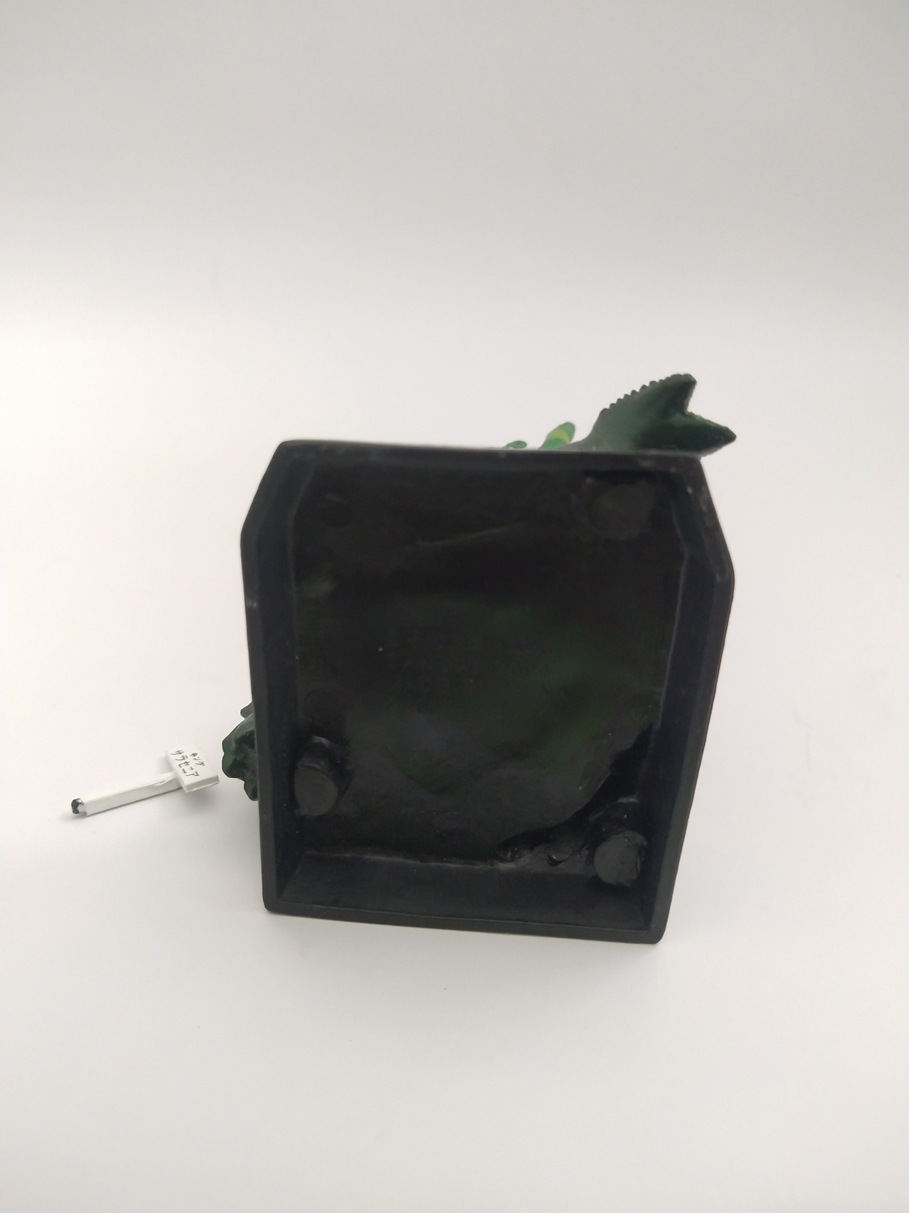 มีหลายภาพ งานฉาก สัตว์ประหลาดไอ้มดแดง ซาราเซเนี่ยน