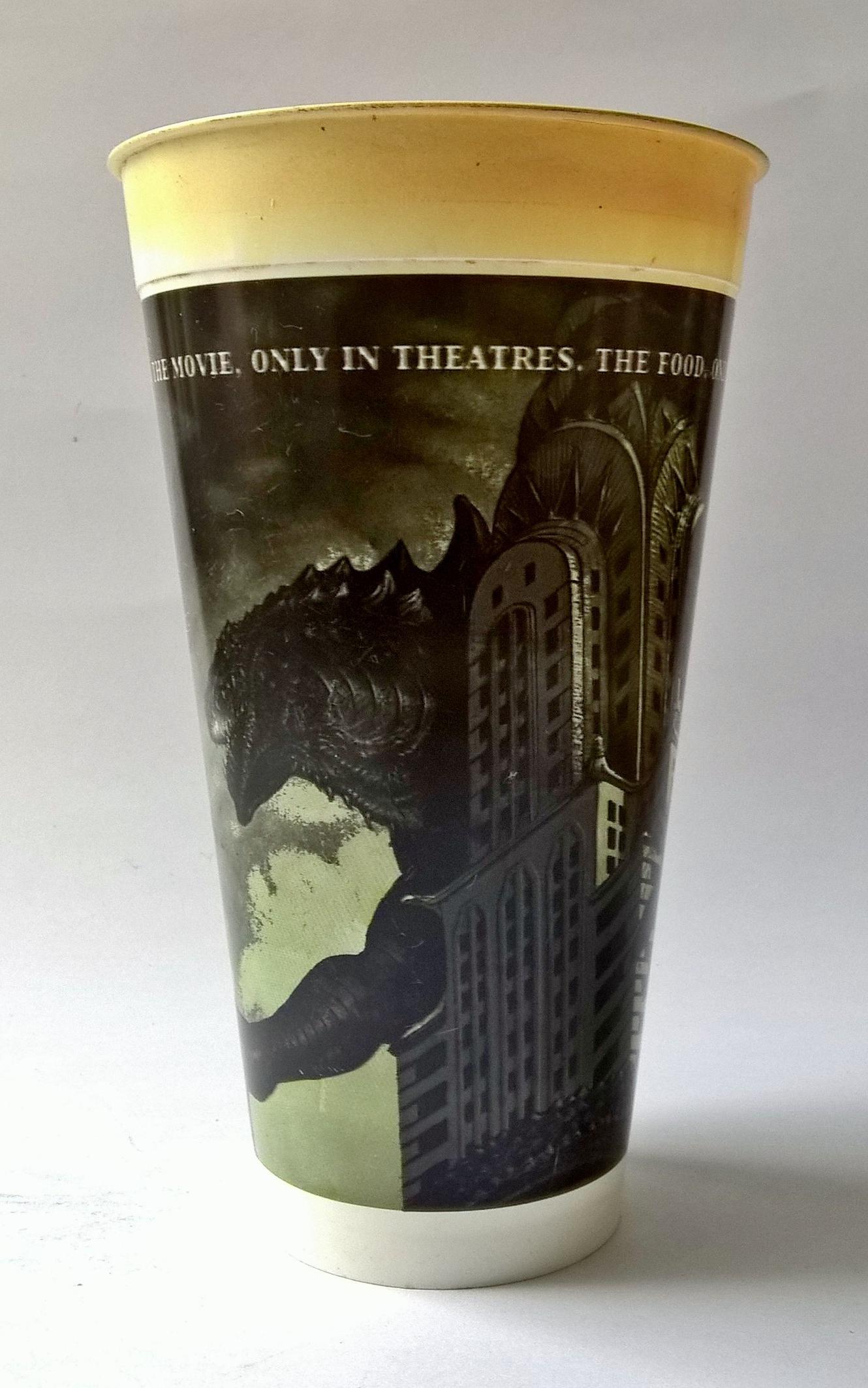 แก้วน้ำพลาสติกงานเก่า จากภาพยนต์เรื่อง ก๊อดซิลล่า GODZILLA ของสะสมจากไก่ทอดเคเอฟซี ของเก่า โปรดตรวจสอบทุกภาพ
